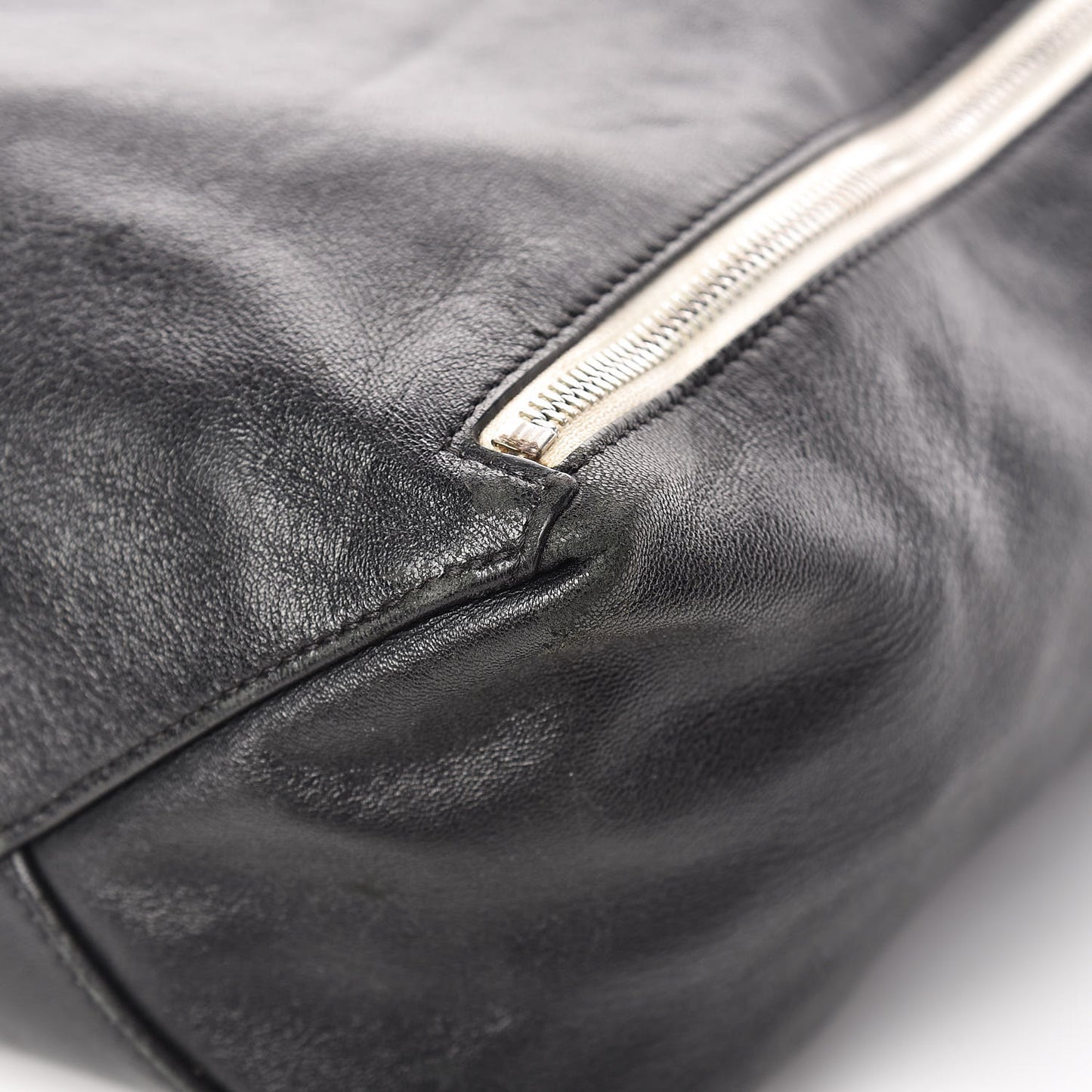 Smooth Lambskin Vertical Zip Cabas Black