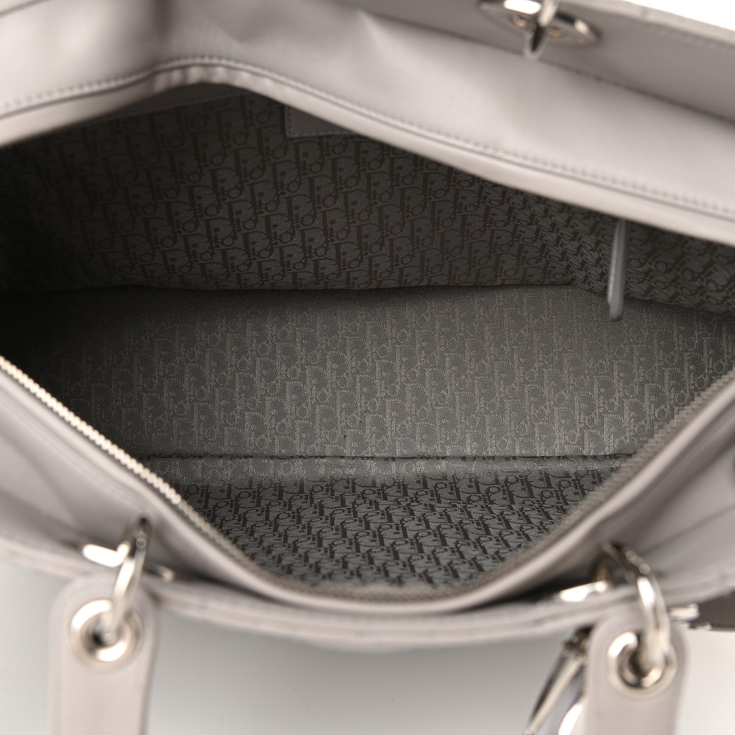 Lambskin Cannage XL Lady Dior Light Grey