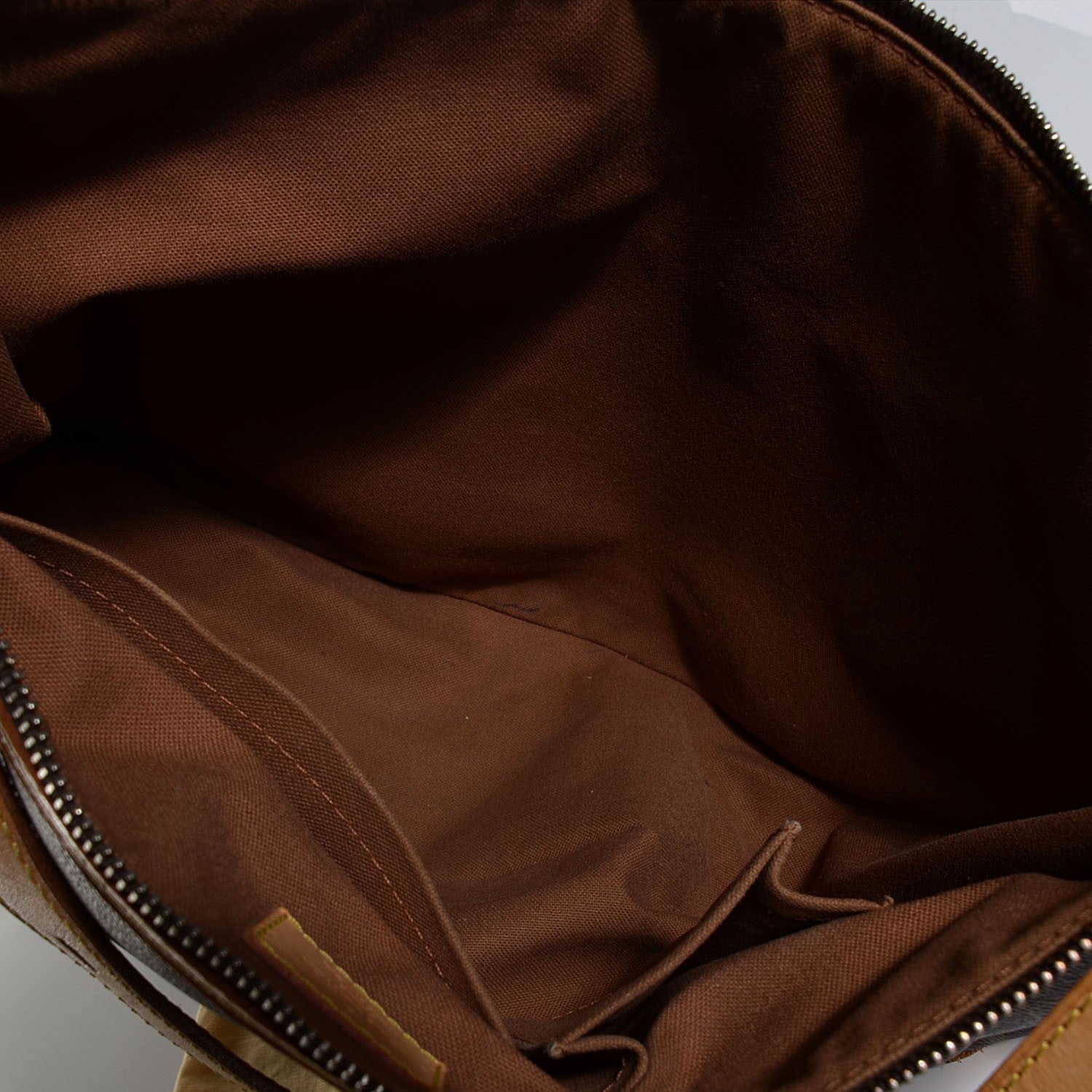 Louis Vuitton Monogram Tulum GM 5 of 7