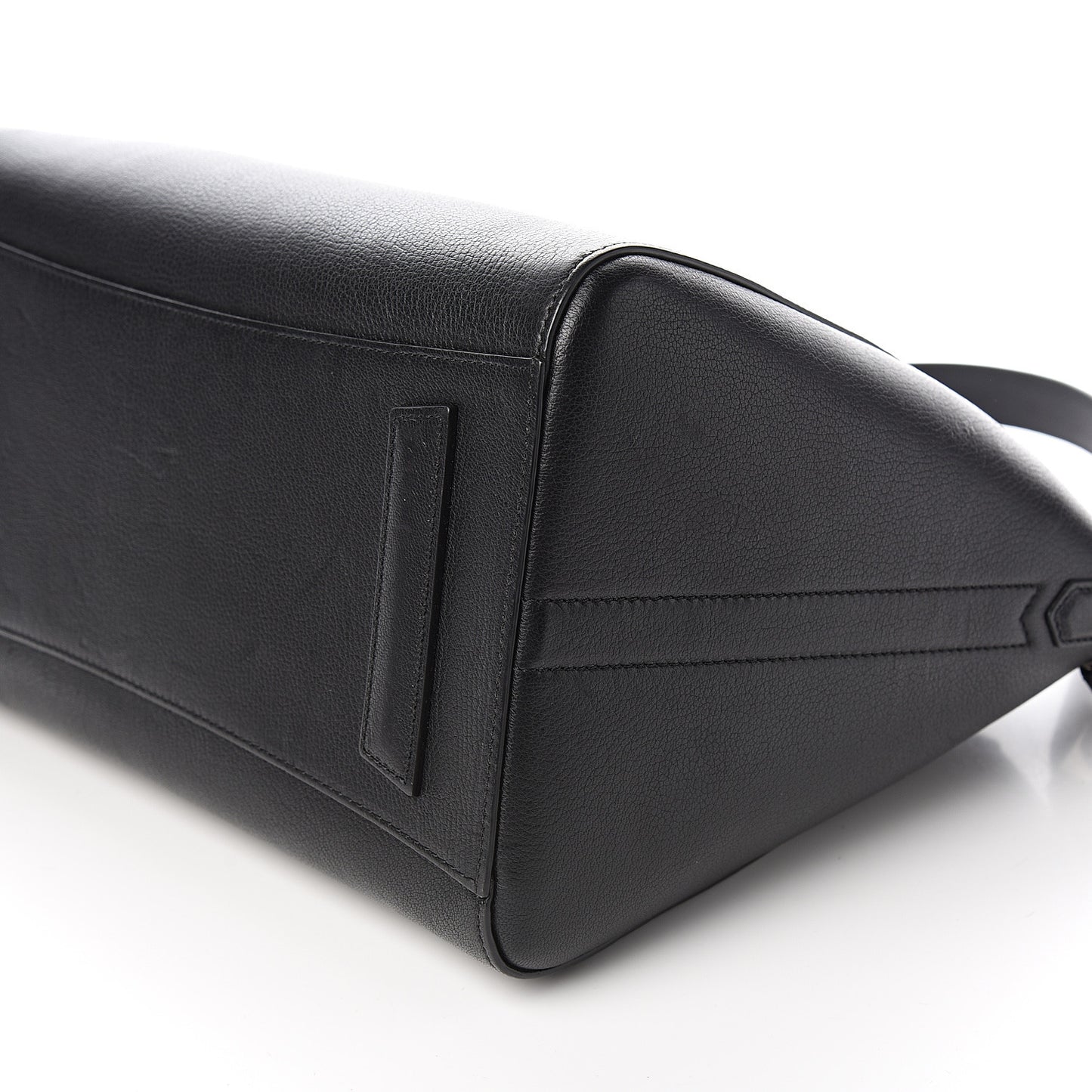 Sugar Goatskin Medium Antigona Black