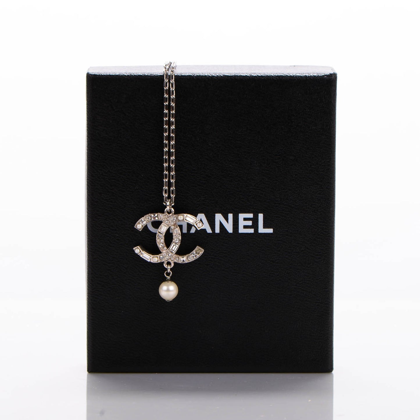 Pearl Baguette Crystal CC Chain Necklace Silver