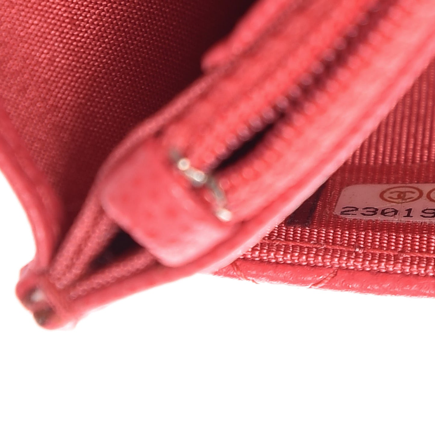 Caviar Quilted Wallet On Chain WOC Dark Pink