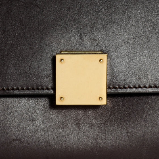 Smooth Calfskin Medium Case Chain Flap Burgundy