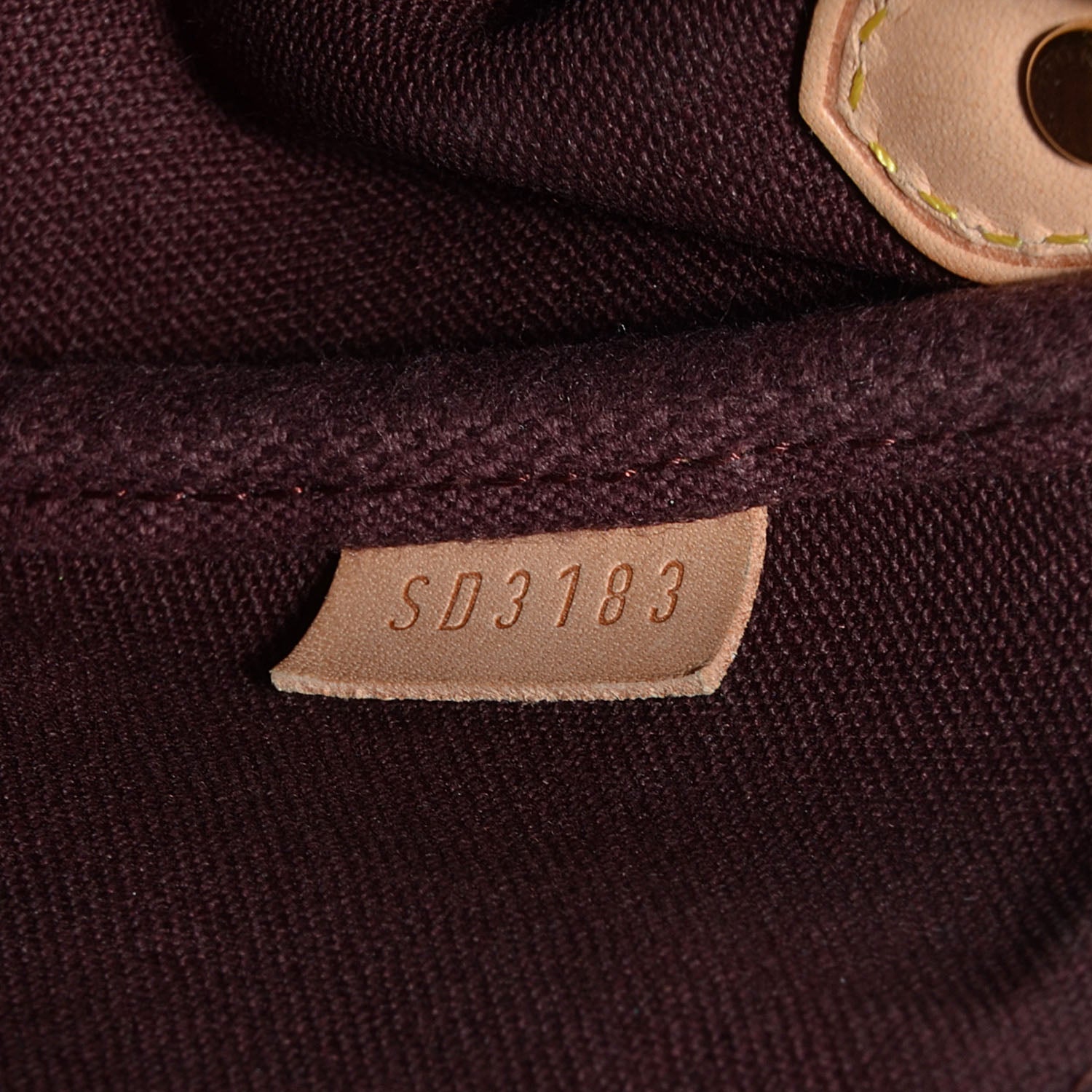 Louis Vuitton Monogram Favorite PM 8 of 8