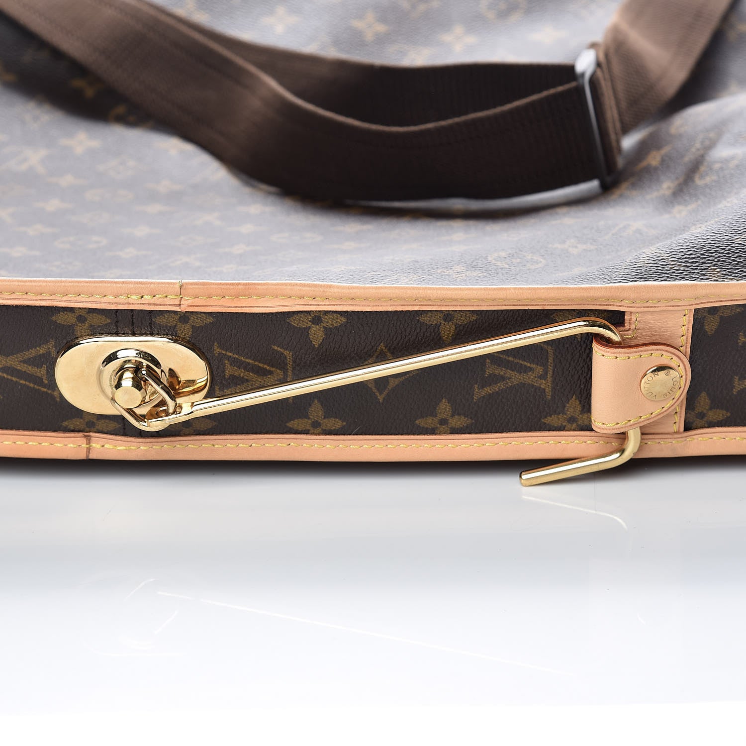 Louis Vuitton Monogram Garment Bag 15 of 17