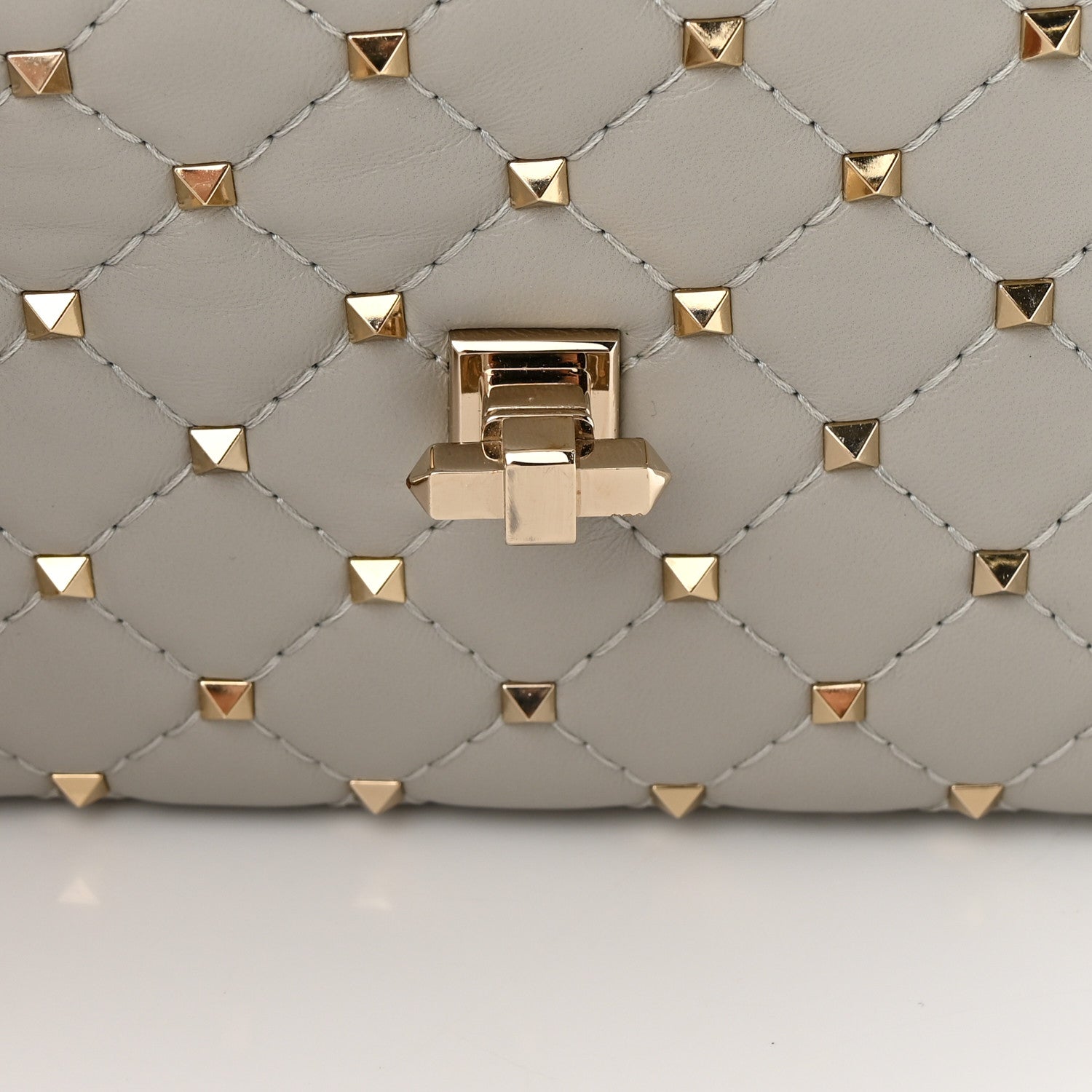 Valentino Garavani Nappa Rockstud Spike Wallet On Chain Opal Grey 13 of 13