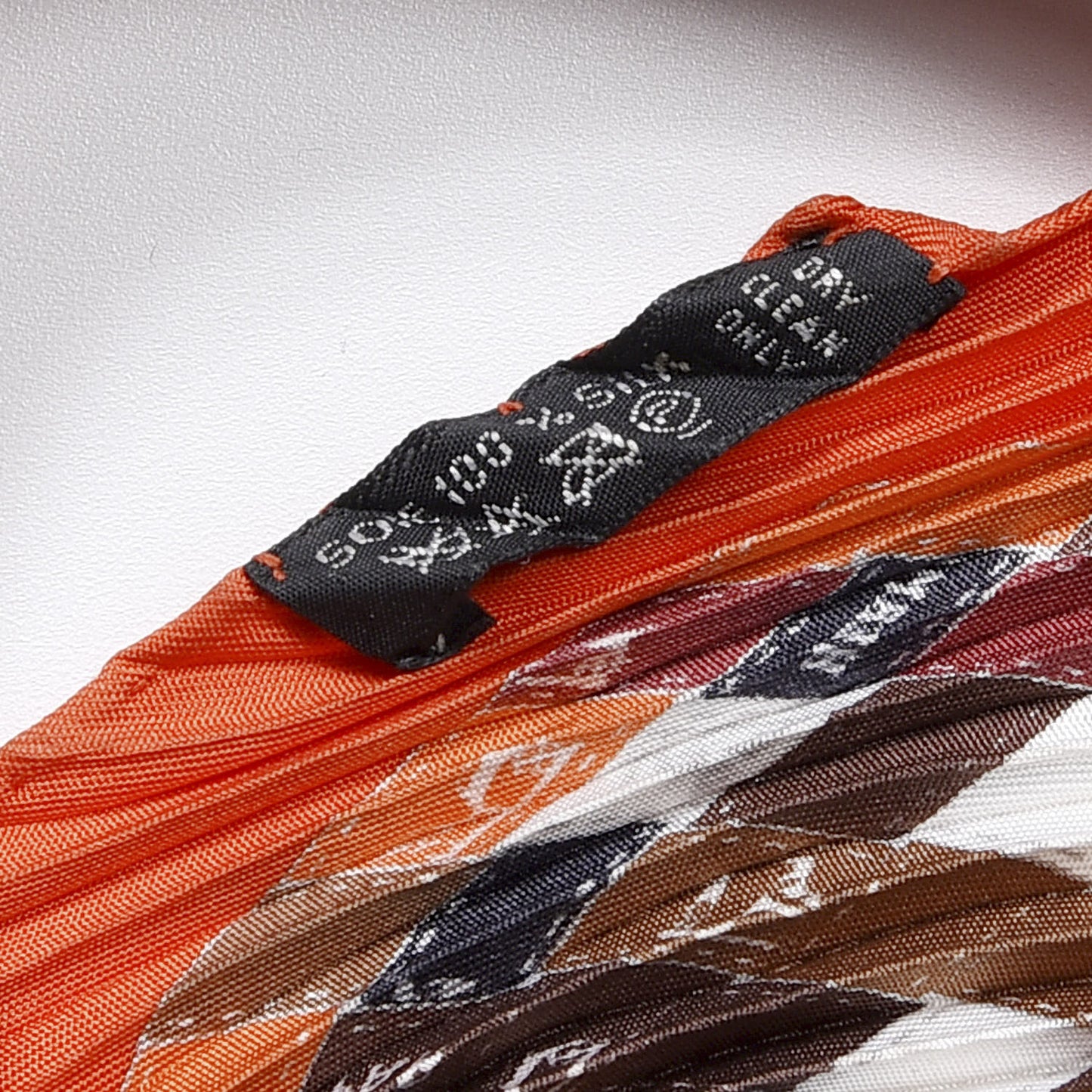 Silk Plisse Bolduc Au Carre Scarf 90