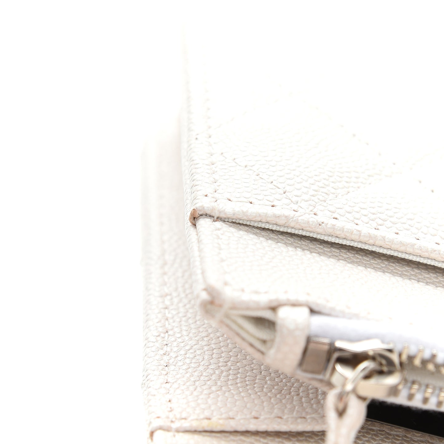 Iridescent Caviar Quilted Golden Class Wallet On Chain WOC White