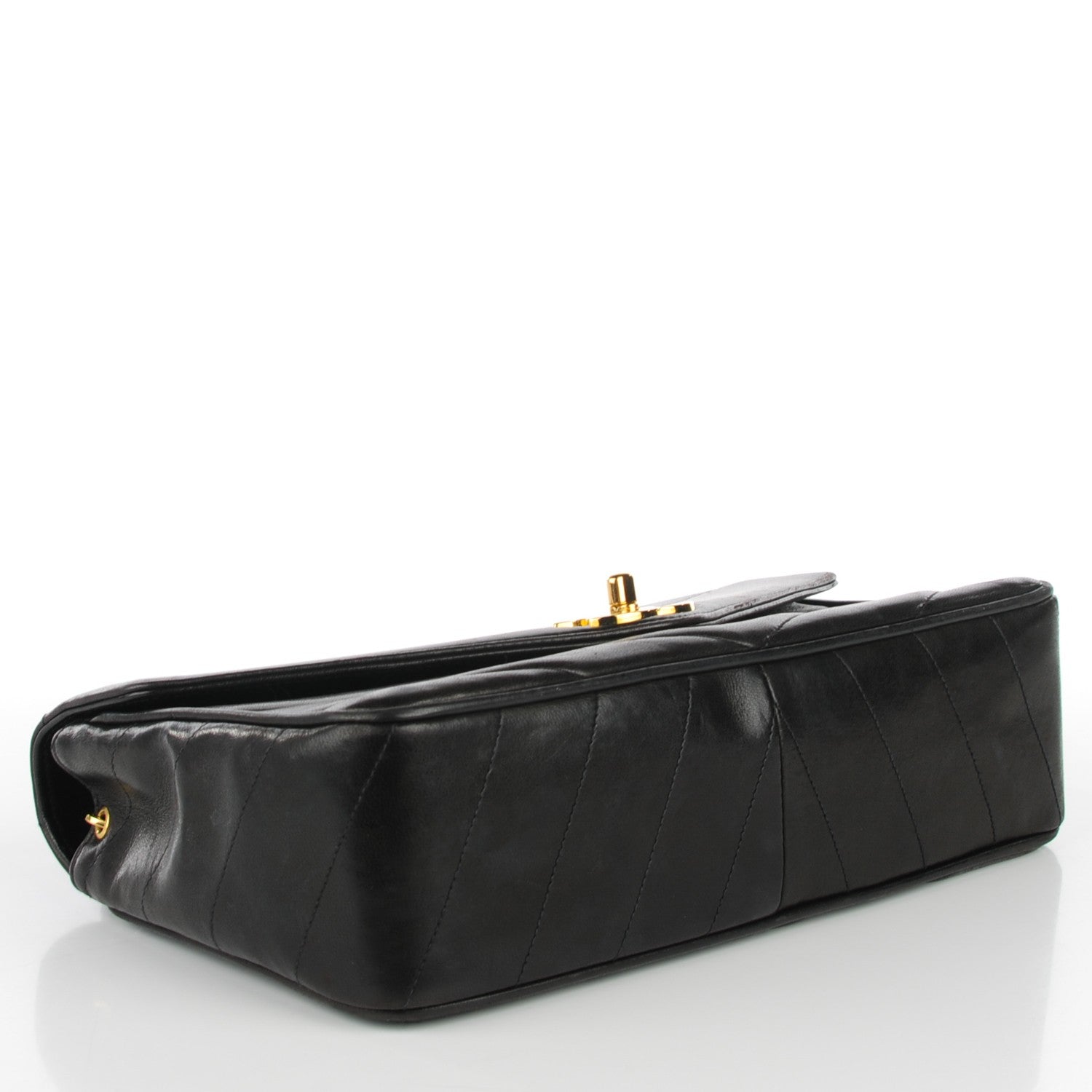 Chanel Lambskin Chevron Medium Flap Black 4 of 9