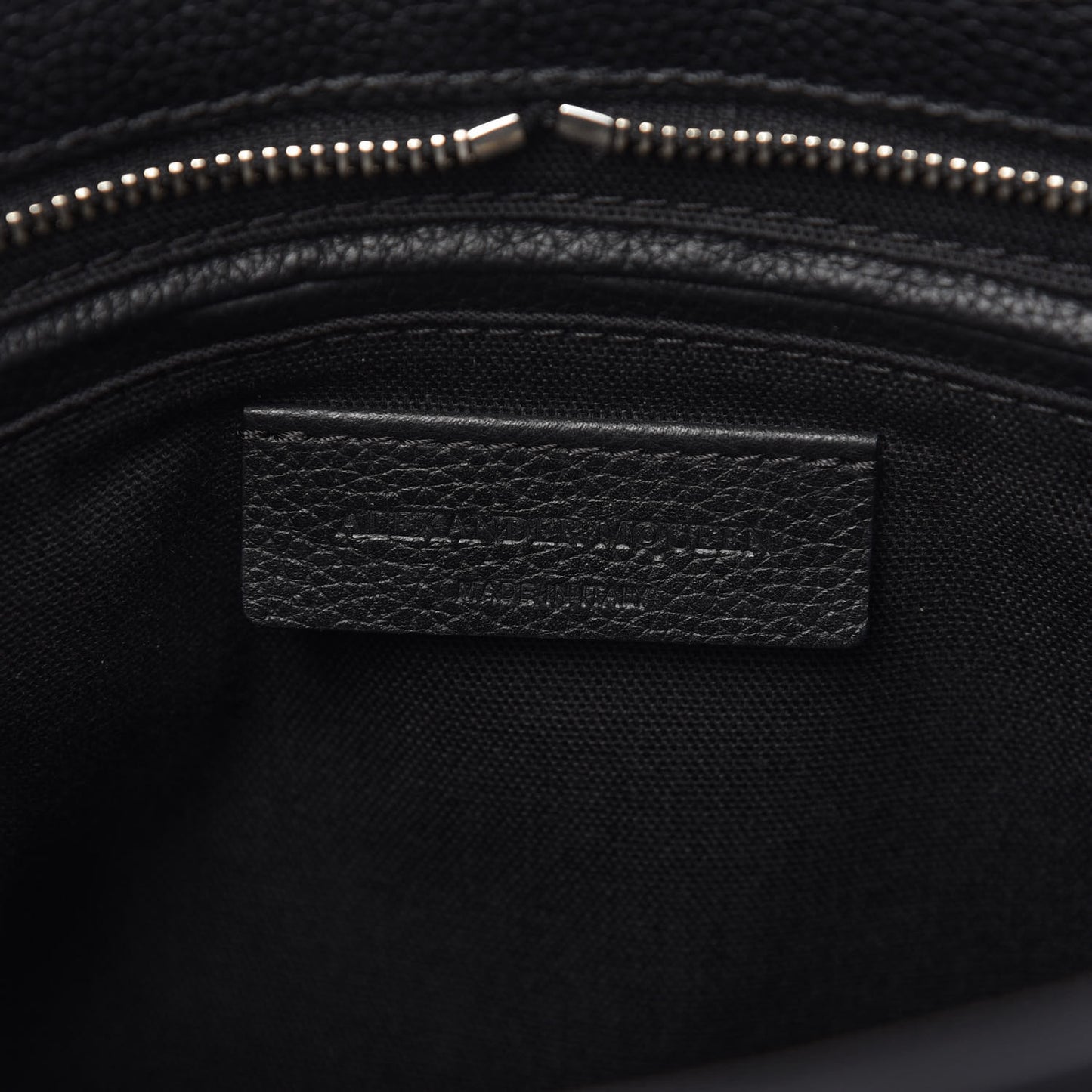 Pebbled Calfskin Small Skull Padlock Zip Around Tote Black