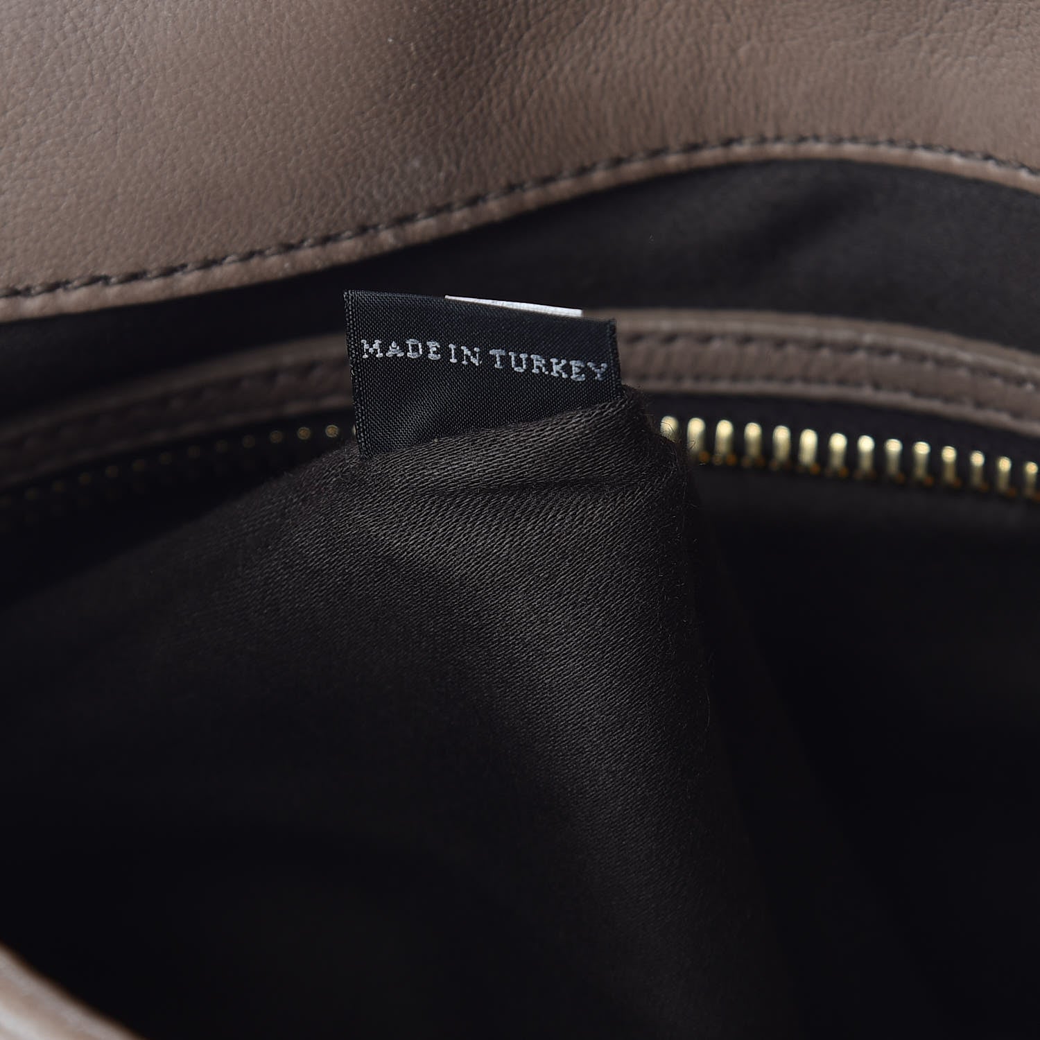 Miu Miu Nappa Matelasse Coffer Hobo Juta 7 of 17