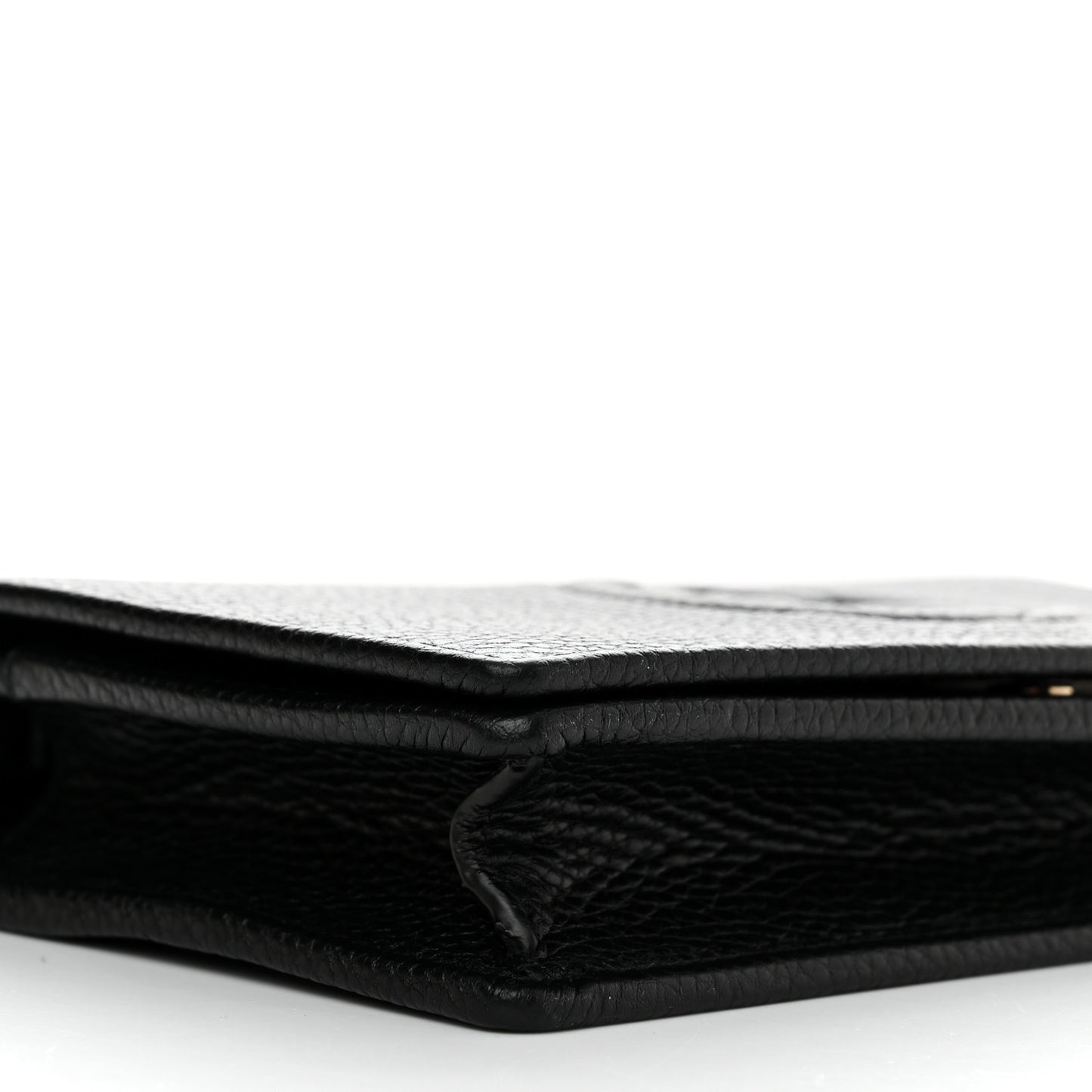 Pebbled Calfskin Soho Wallet On Chain Black