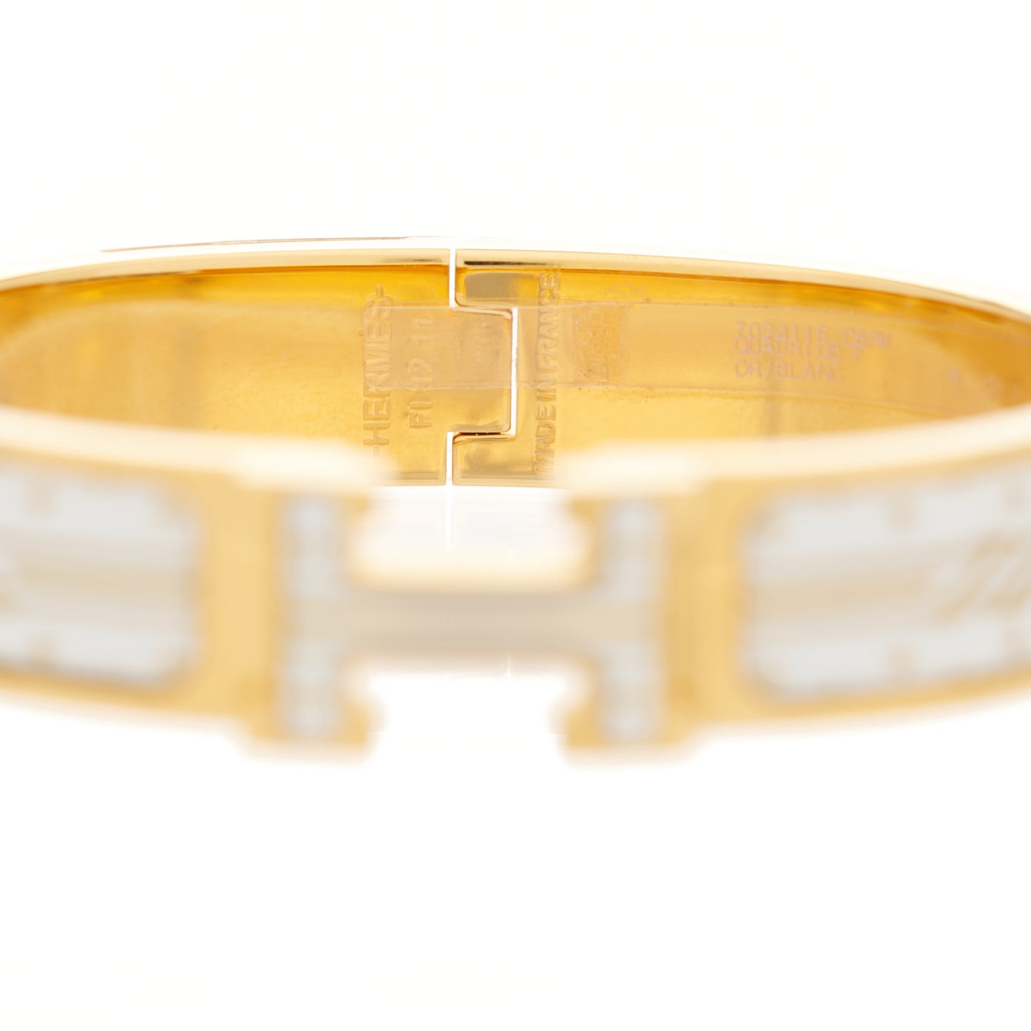Enamel Printed Quadrige Au Fil Narrow Clic Clac H Bracelet PM Or White
