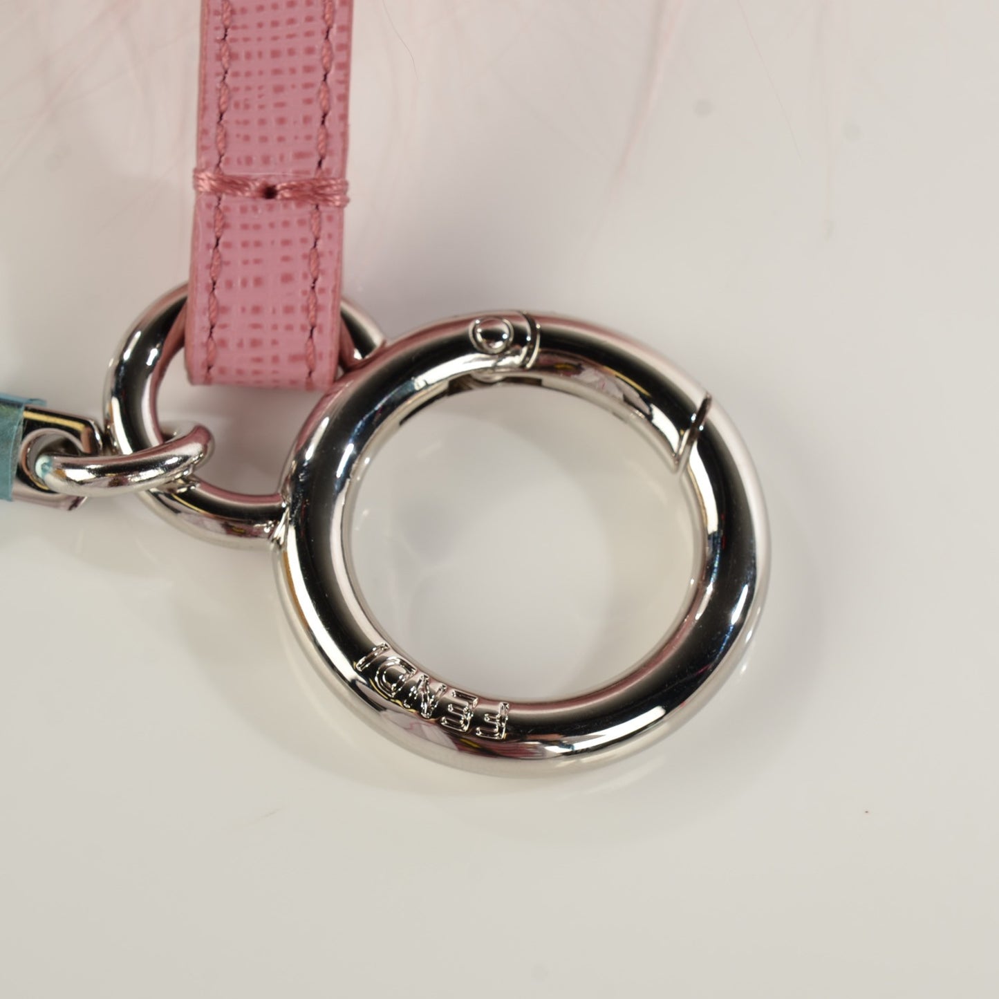 Fox Fur Vitello Elite Pom Pom Bag Charm Rosa