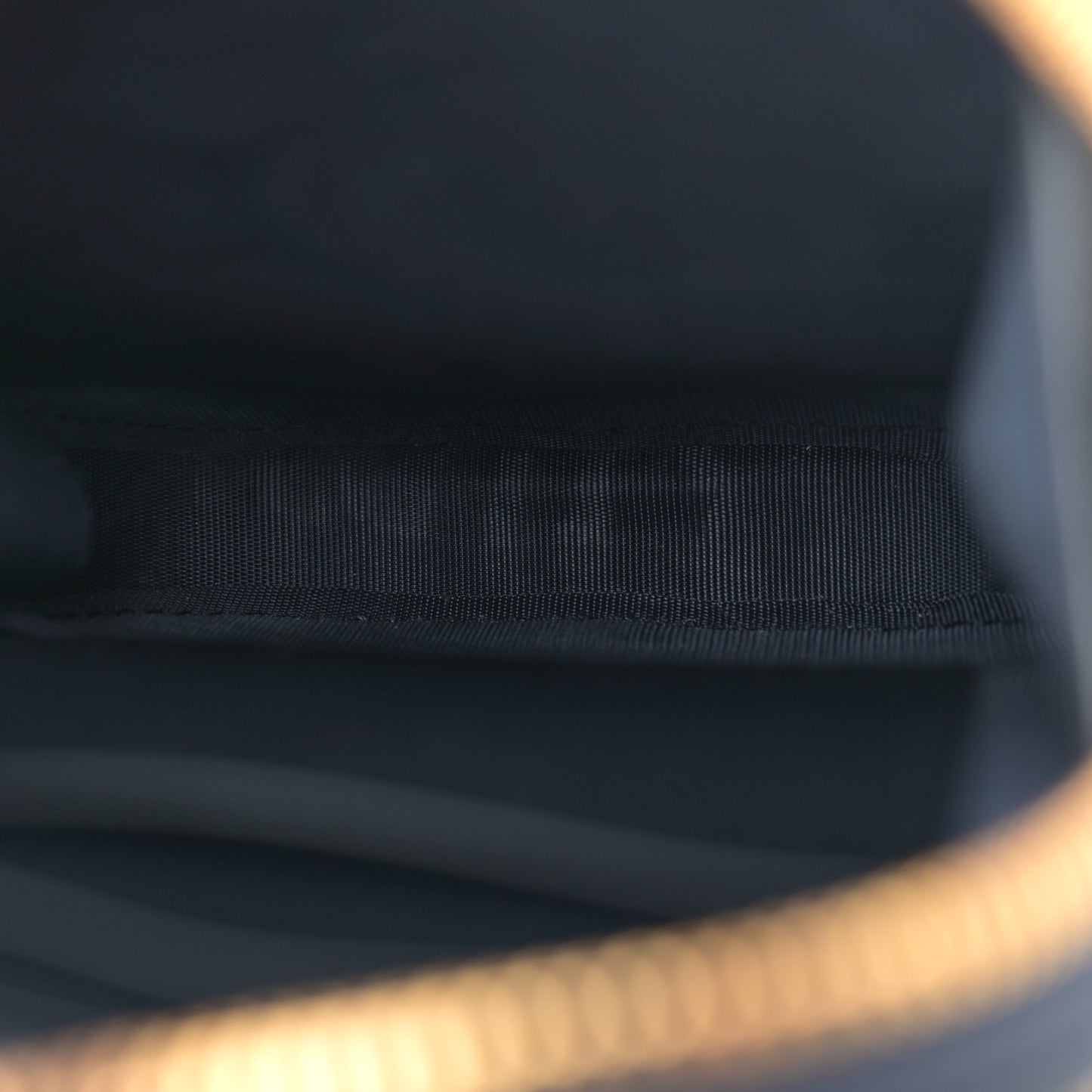 Oblique 30 Montaigne Phone Holder Blue