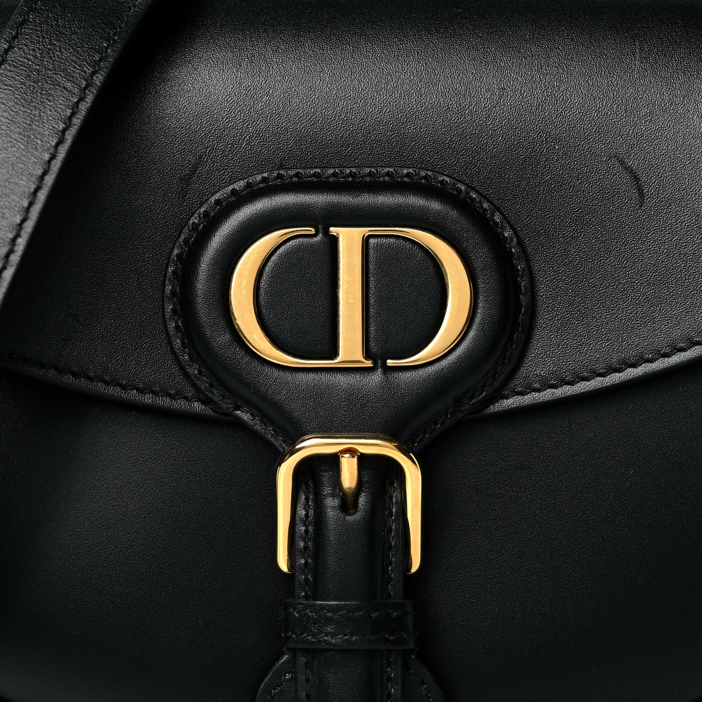 Box Calfskin Small Bobby Flap Black