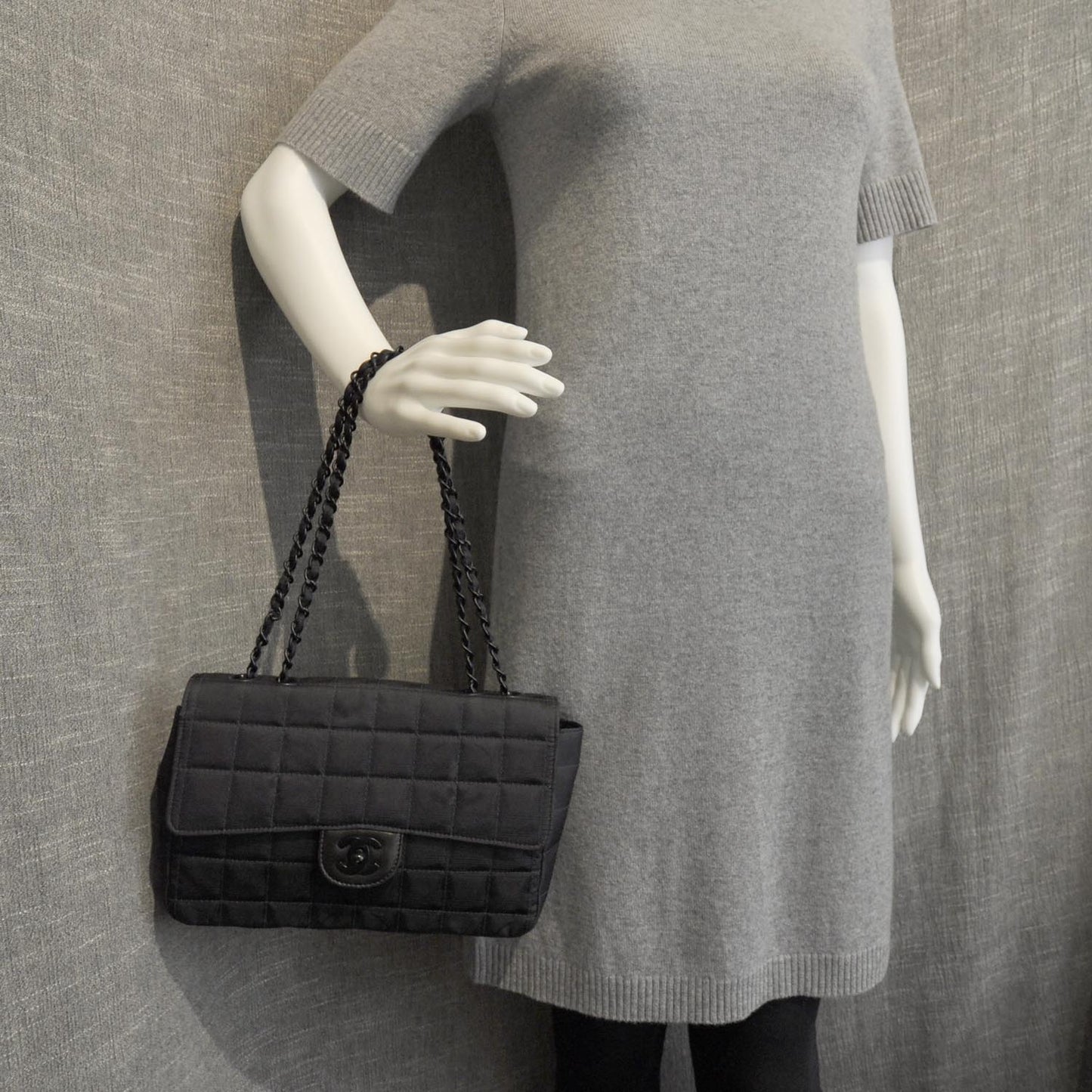Nylon Travel Flap Black