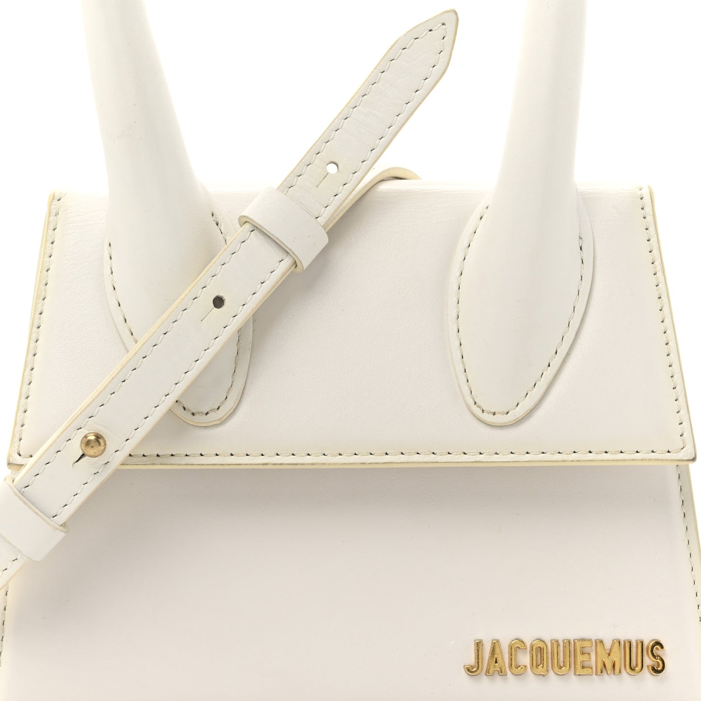 Smooth Calfskin Le Chiquito Moyen White