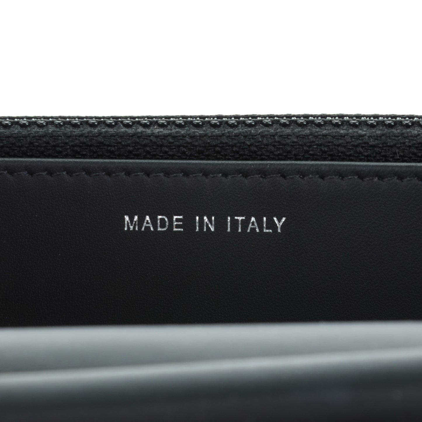 Patent Quilted Brilliant Wallet On Chain WOC Black