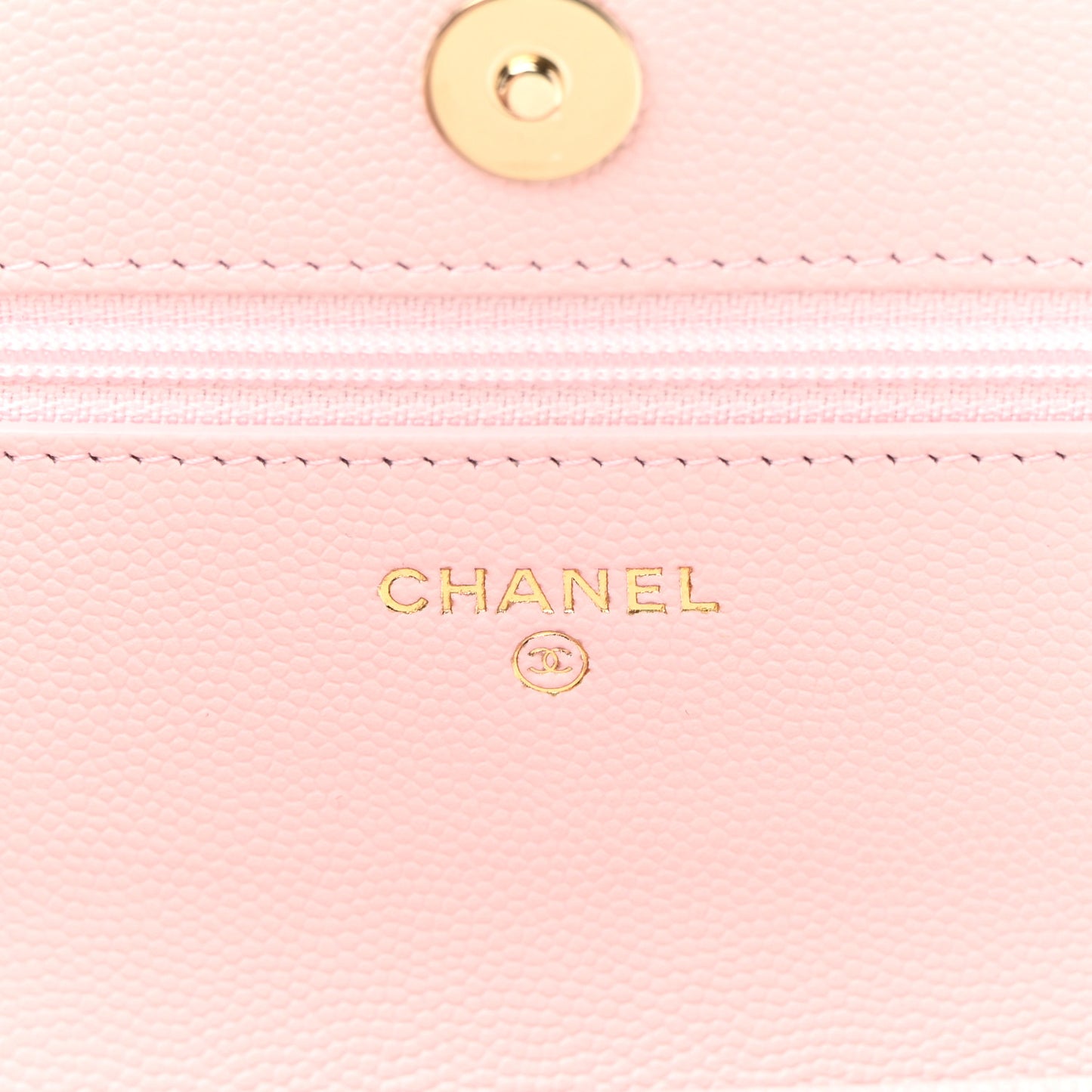 Caviar Quilted Crystal CC Wallet On Chain WOC Light Pink