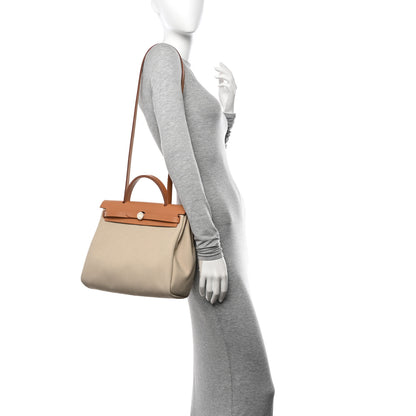 Hermes Toile Militaire Vache Hunter Laque Herbag Zip Retourne PM 31 Beton Naturel Sable Nata 2 of 13