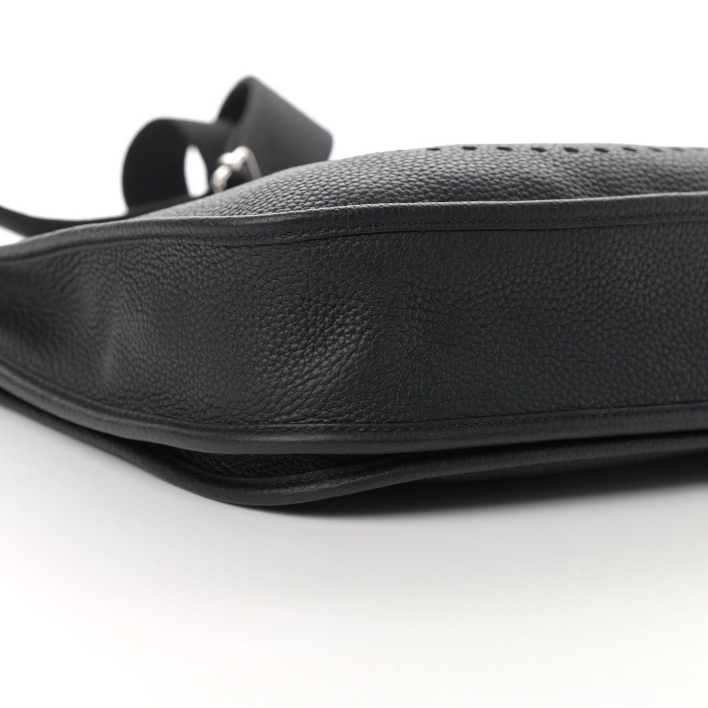 Taurillon Clemence Evelyne III PM Black