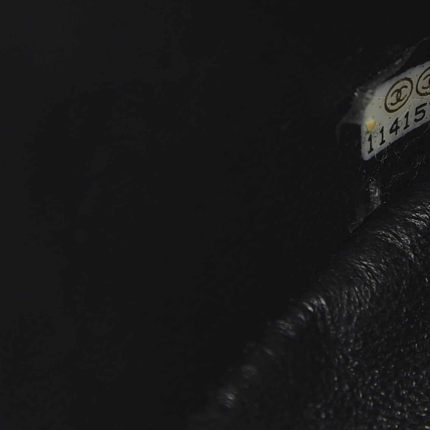 Caviar Quilted East West Flap Black