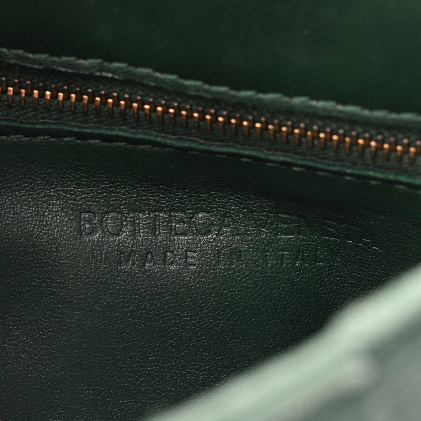Grained Calfskin Maxi Intrecciato Cassette Crossbody Bag Raintree Green