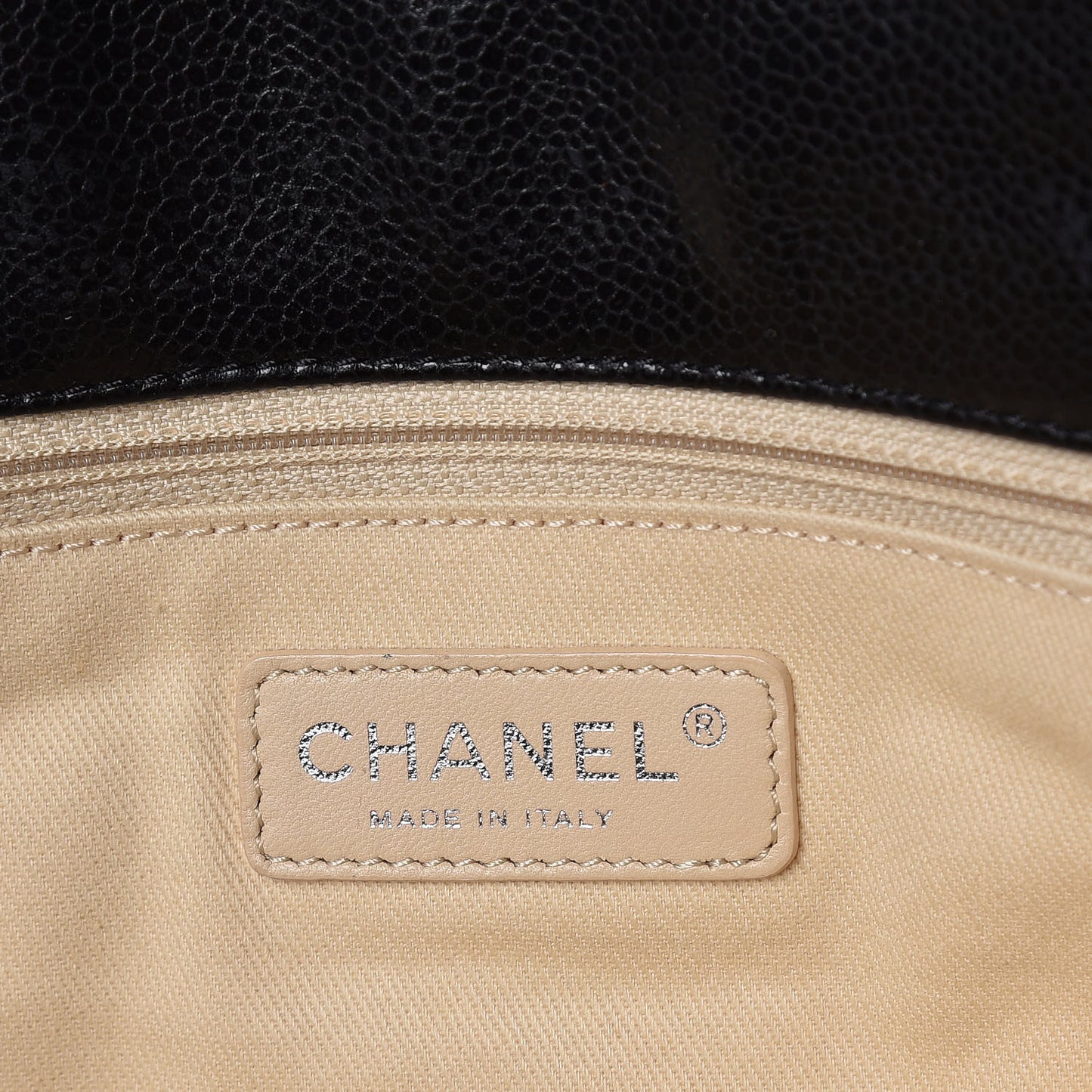 Glazed Caviar Large Nature Flap Bag Black