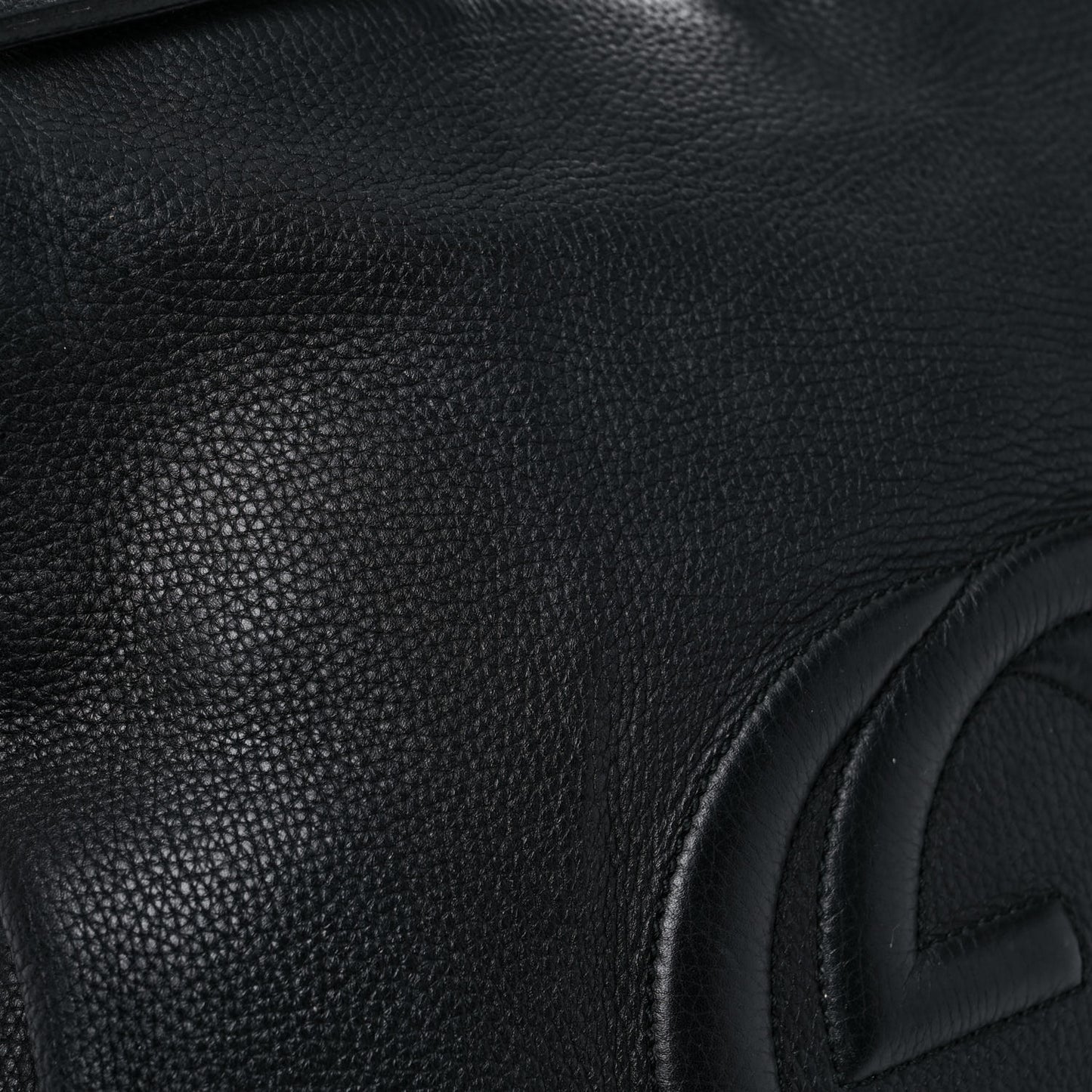 Pebbled Calfskin Large Soho Hobo Black