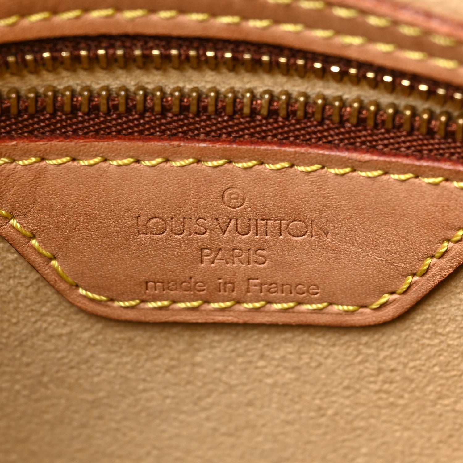 Louis Vuitton Monogram Looping GM 6 of 9