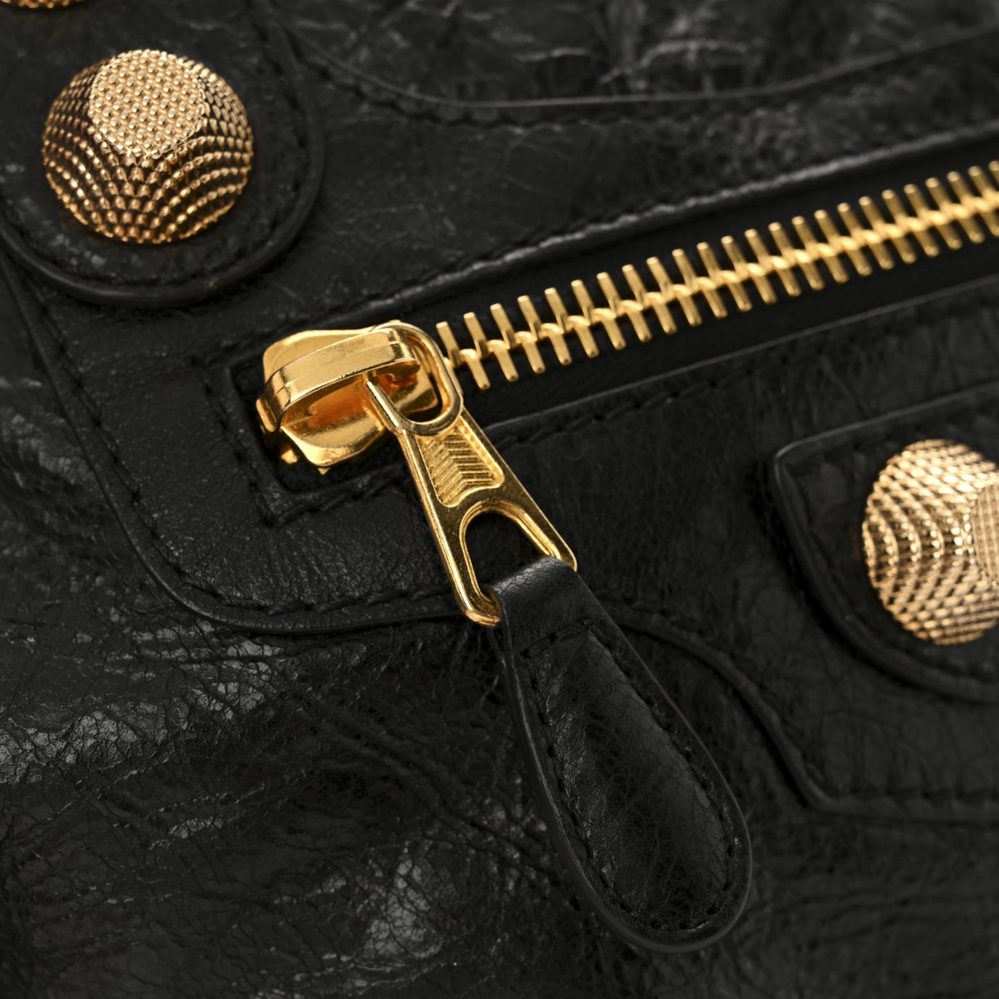 Agneau Giant 21 Gold Hardware Velo Black