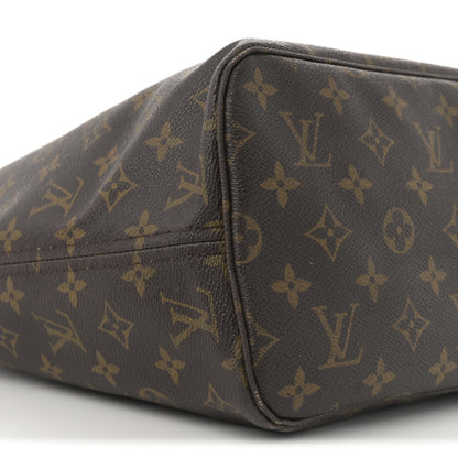 Louis Vuitton Monogram Neverfull MM 15 of 33
