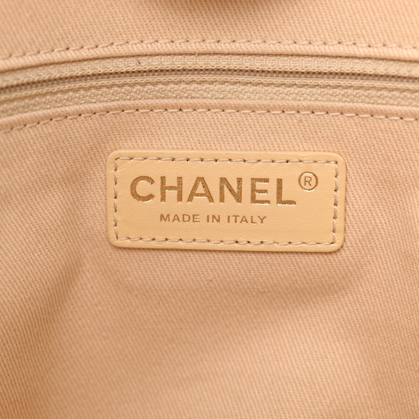 Lurex Boucle Small Deauville Tote Ivory