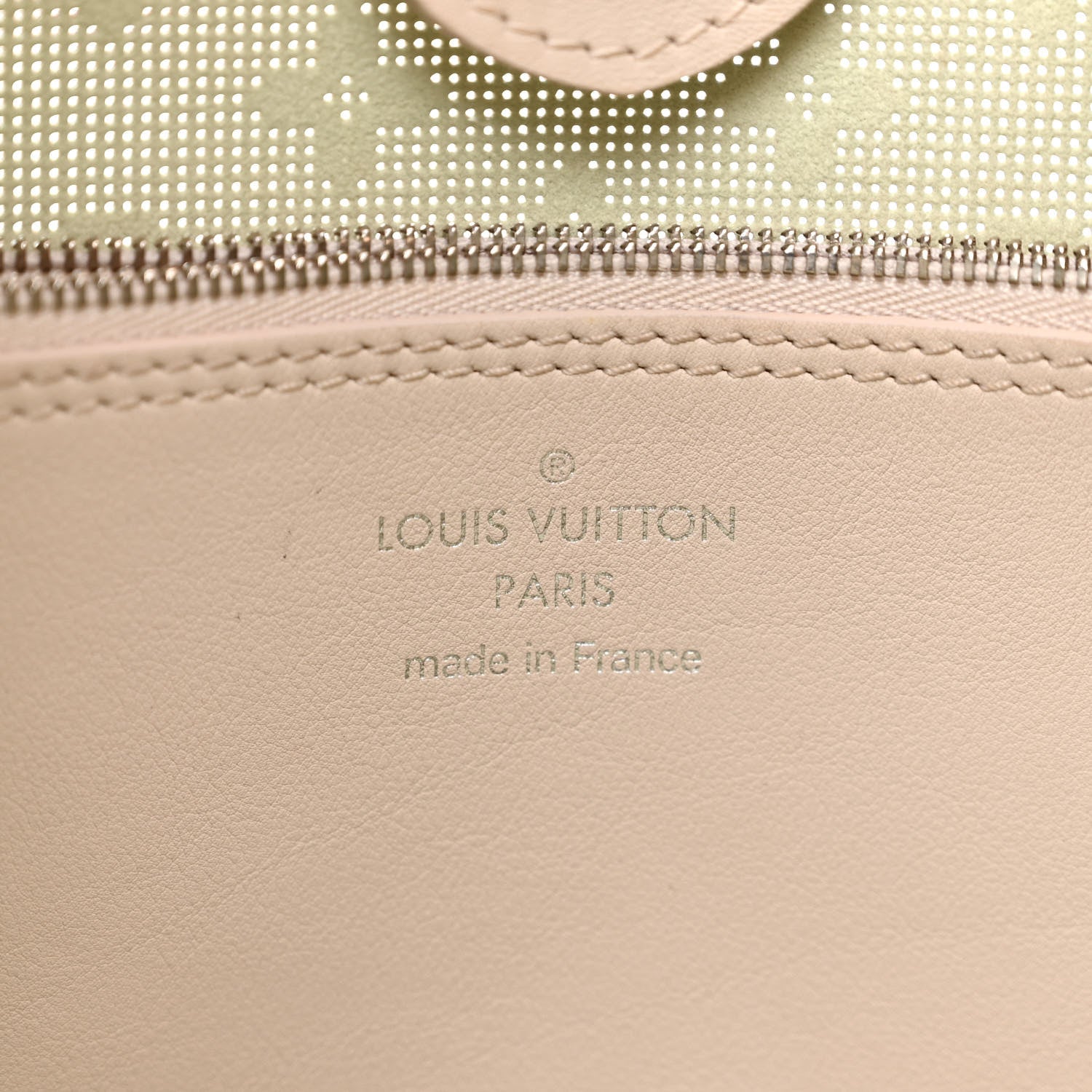 Louis Vuitton Reverse Mahina Carmel Hobo Quartz White 6 of 12