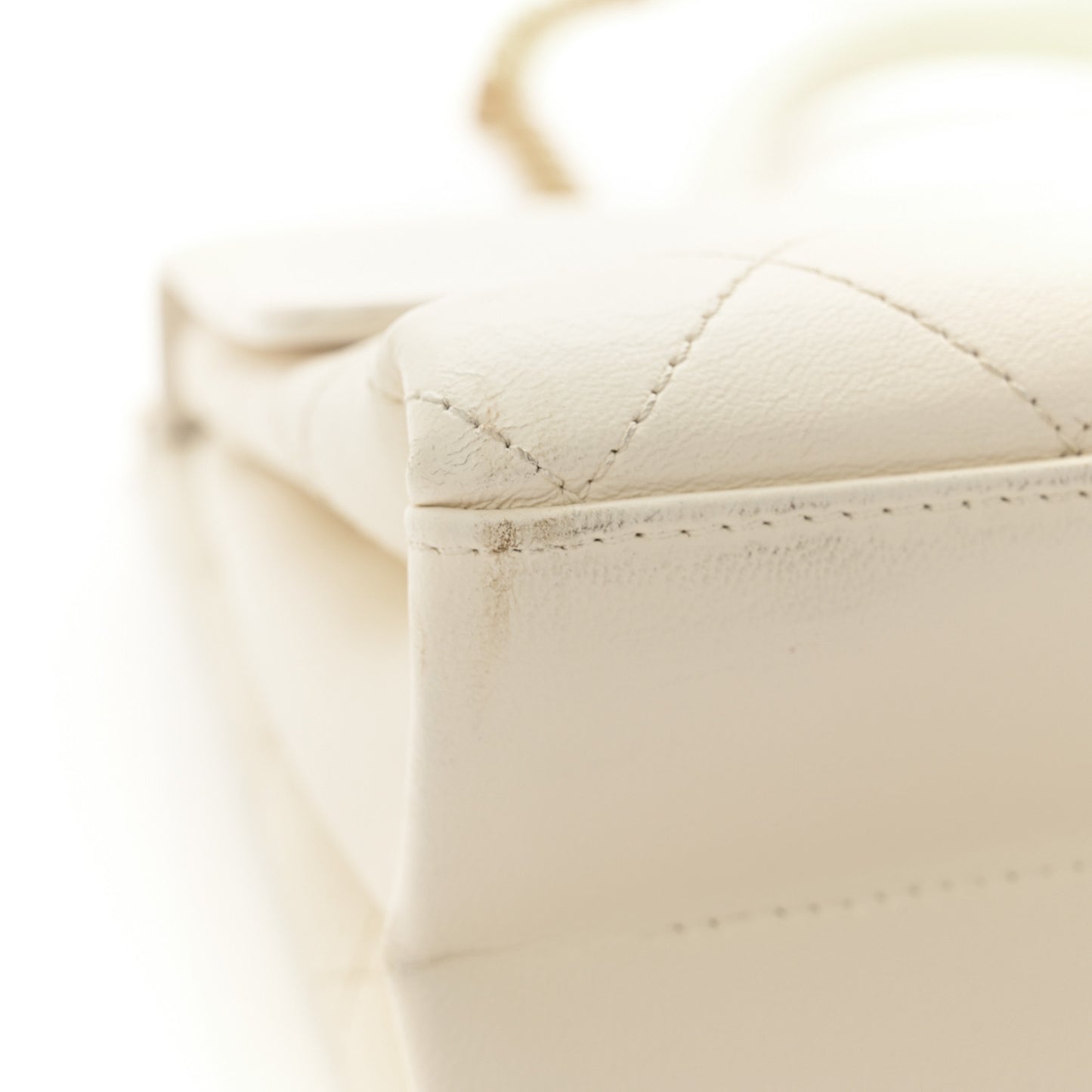 Lambskin Quilted Coco Luxe Top Handle Flap White