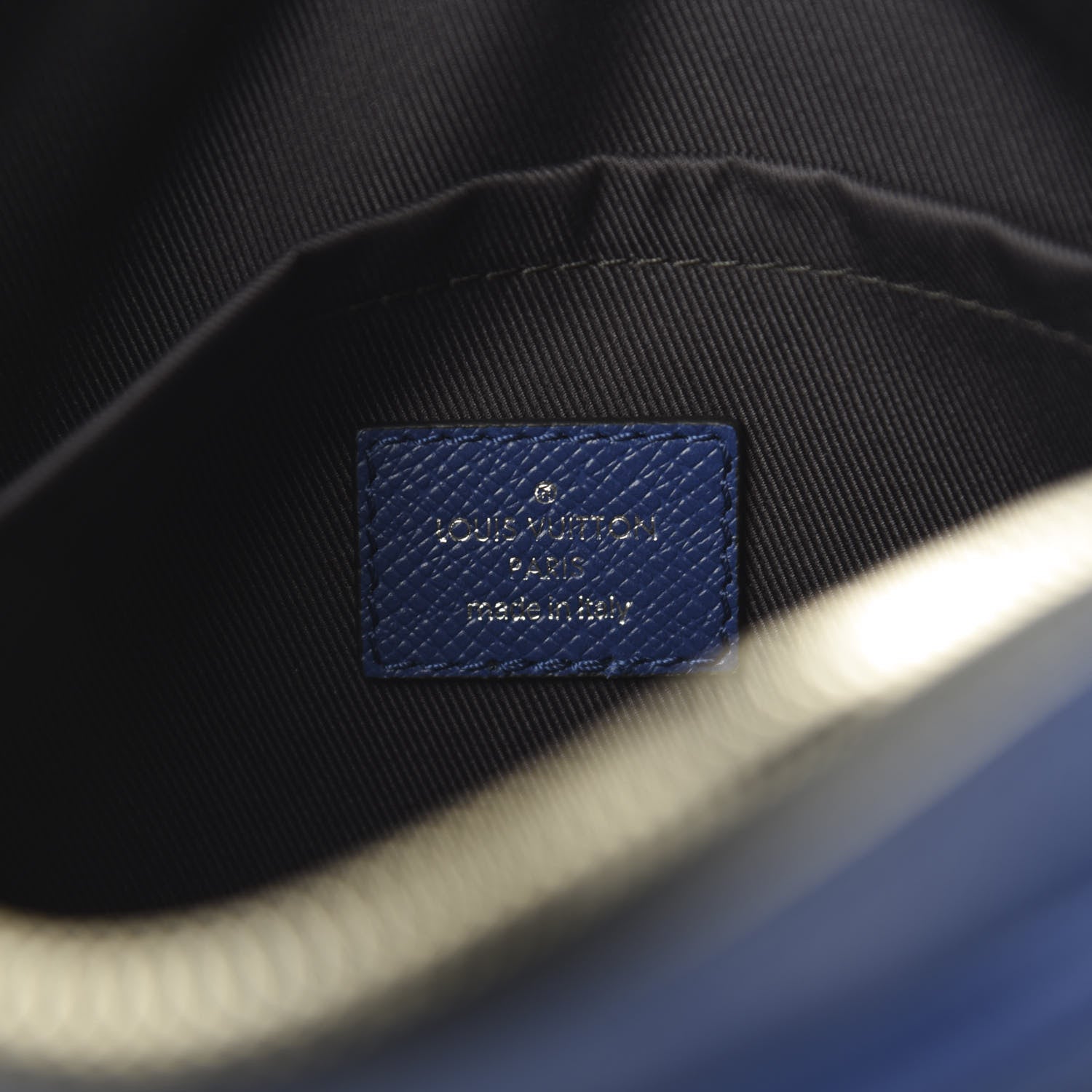 Louis Vuitton Taiga Monogram Outdoor Messenger Cobalt 8 of 10