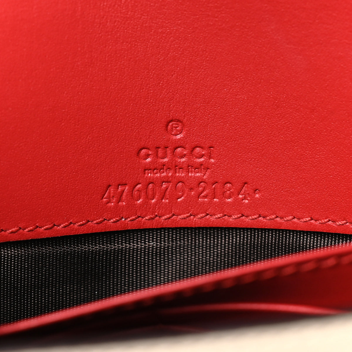 Calfskin Queen Margaret Chain Wallet Blue Agata Hibiscus Red Mystic White