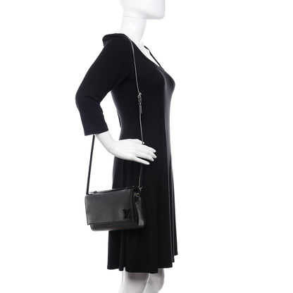 Louis Vuitton Epi Clery Black 2 of 9