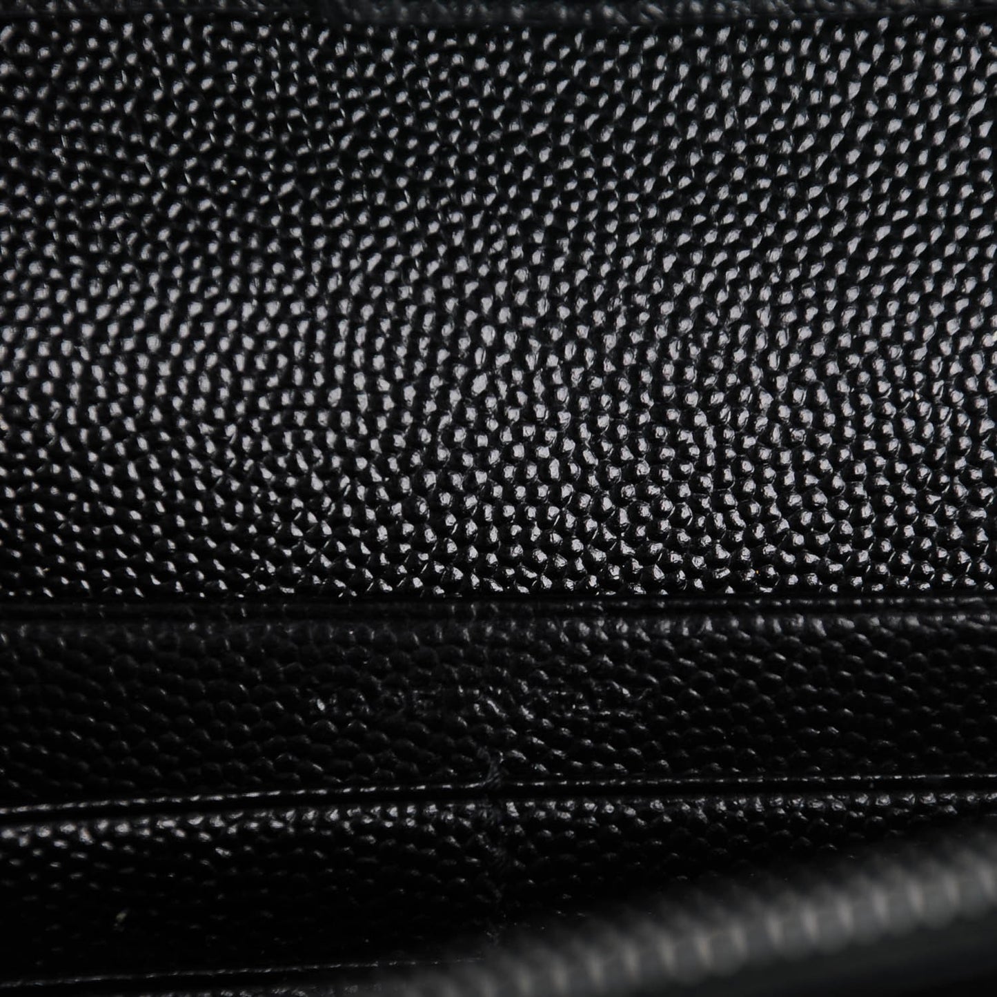 Grain De Poudre Matelasse Chevron Medium Monogram Chain Wallet Black