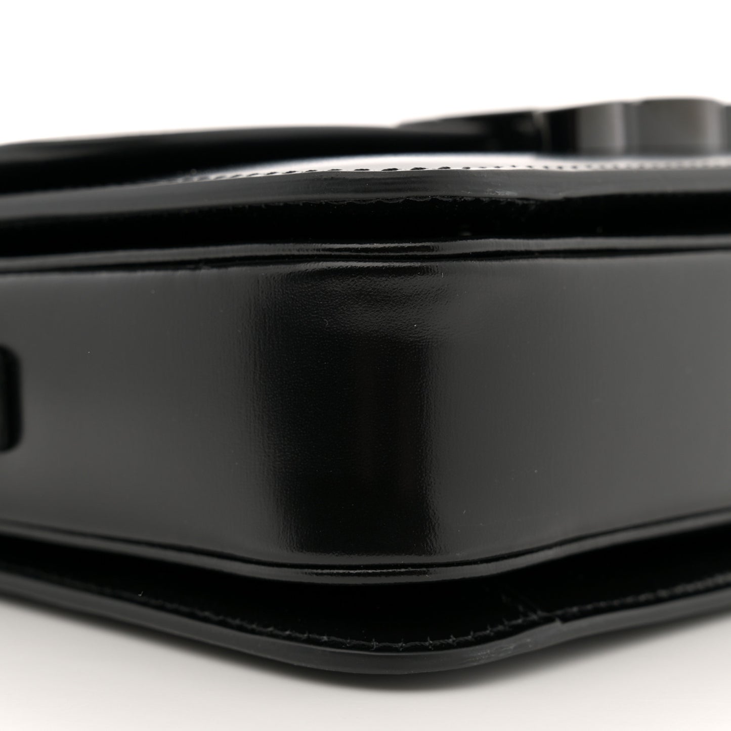 Shiny Calfskin Teen Cuir Triomphe Black