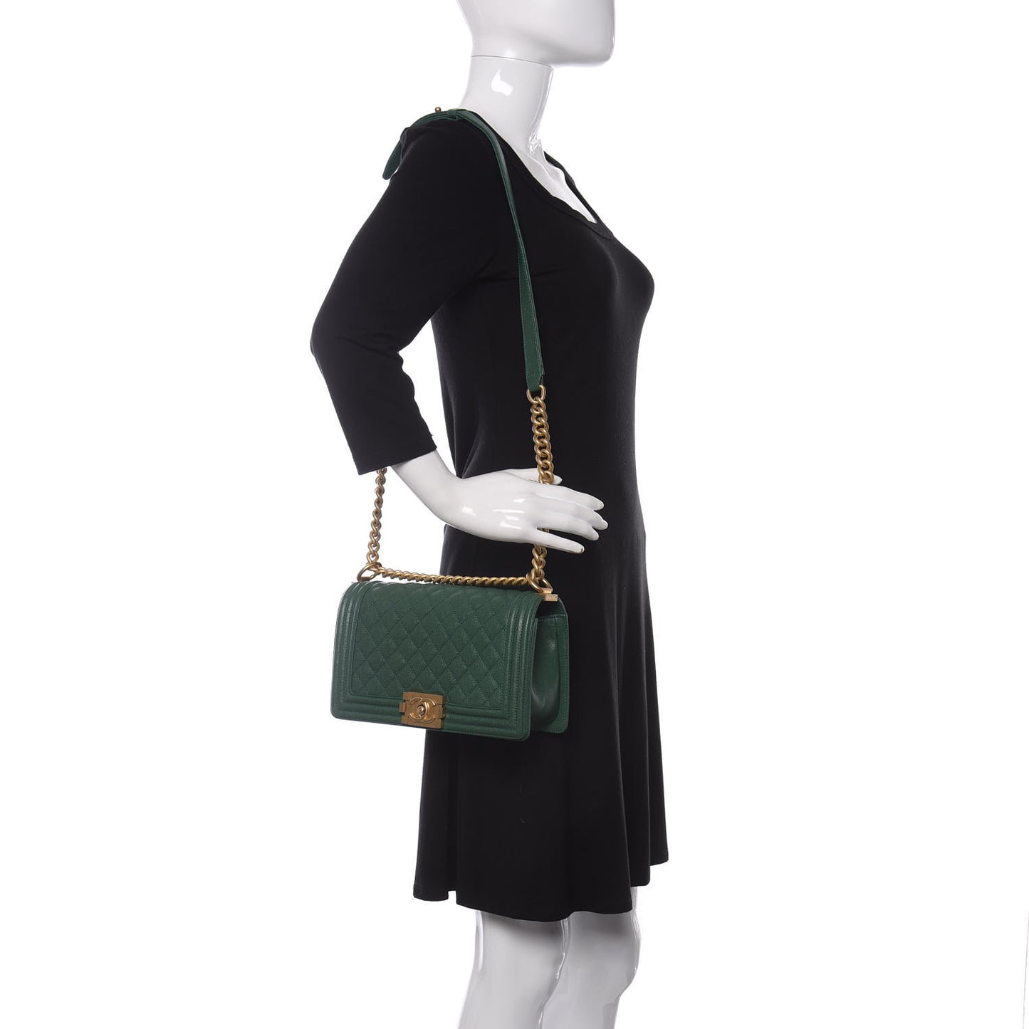 Caviar Quilted Medium Boy Flap Green