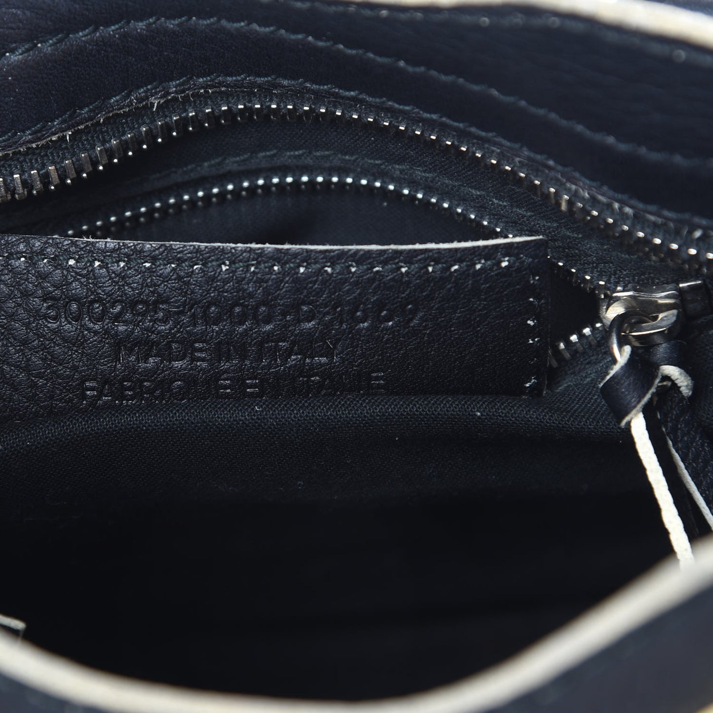 Supple Grained Calfskin Classic Silver Hardware Highlight Mini City Black