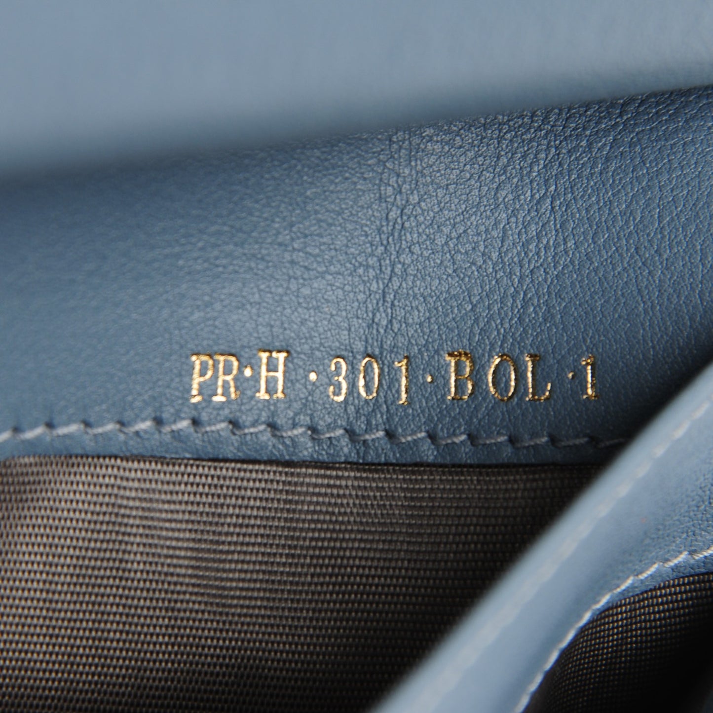 Calfskin Rockstud Continental Wallet London Stone