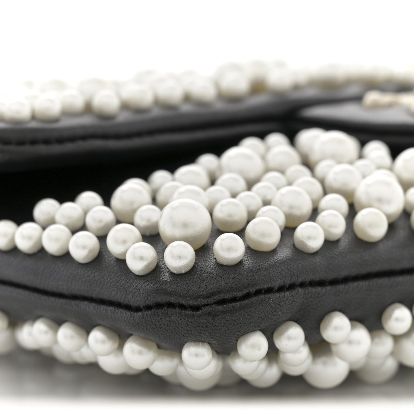 Lambskin Pearls Flap Black