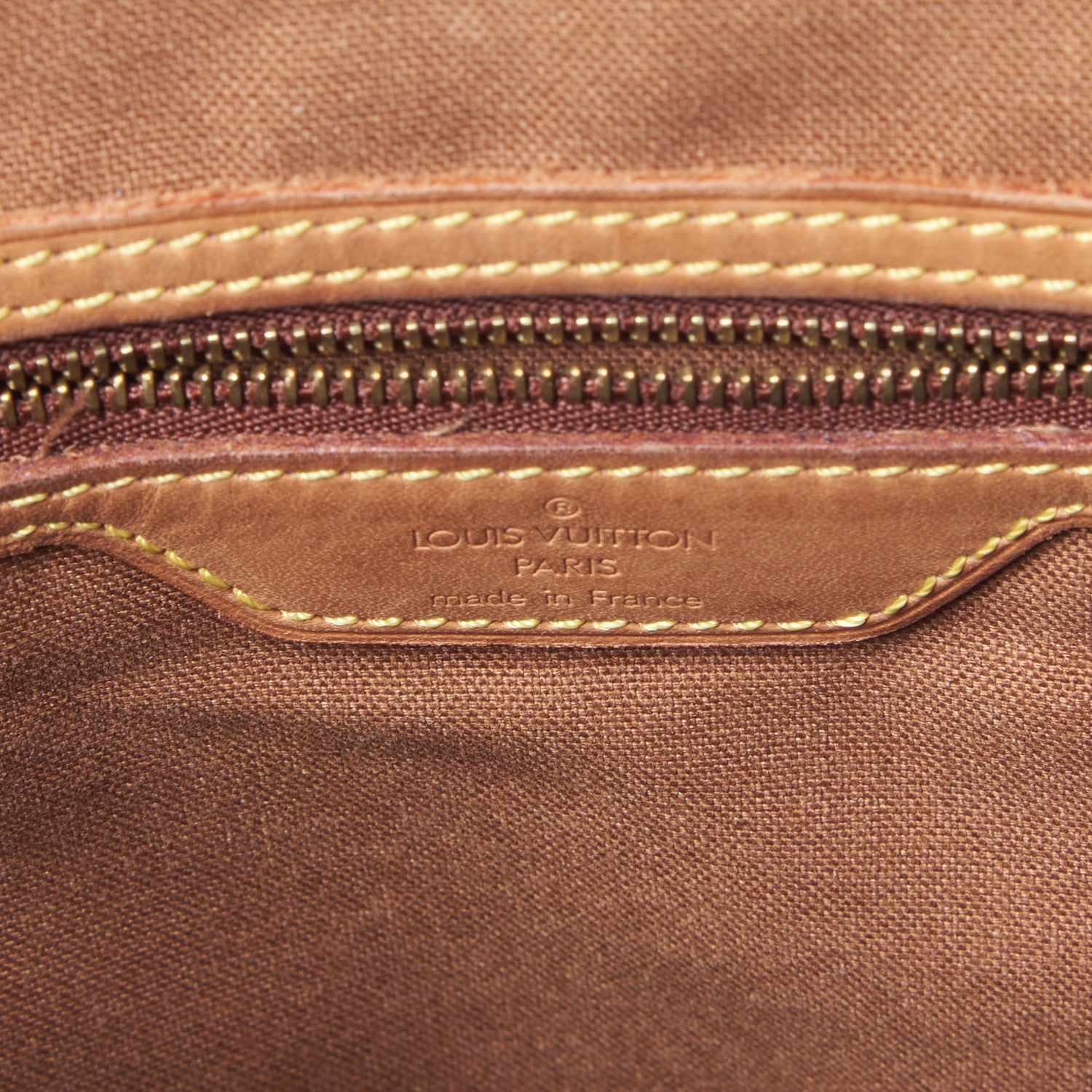 Louis Vuitton Monogram Cabas Mezzo 7 of 9