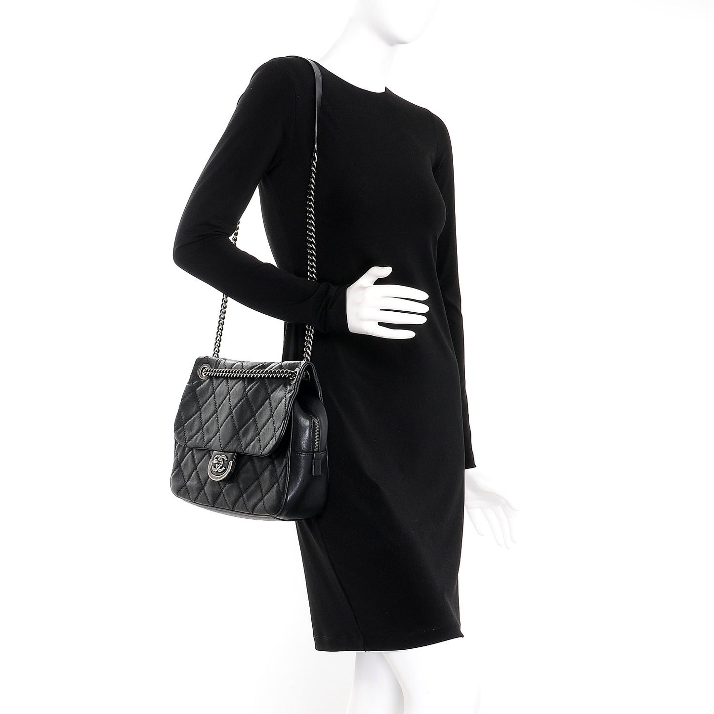 Calfskin Quilted Jumbo Coco Sporran Flap Black