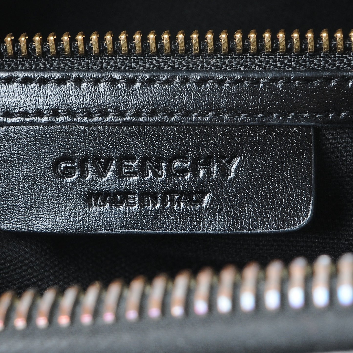 Shiny Lord Calfskin Medium Antigona Black