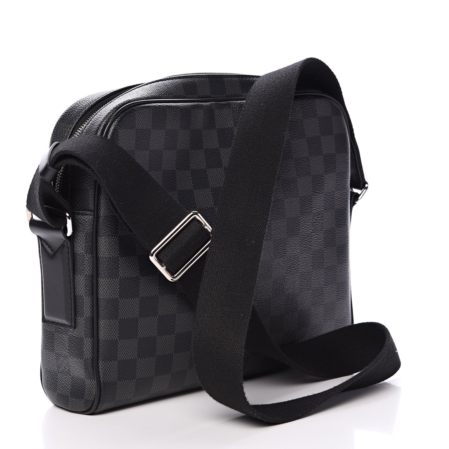 Louis Vuitton Damier Graphite Dayton Reporter PM 2 of 9