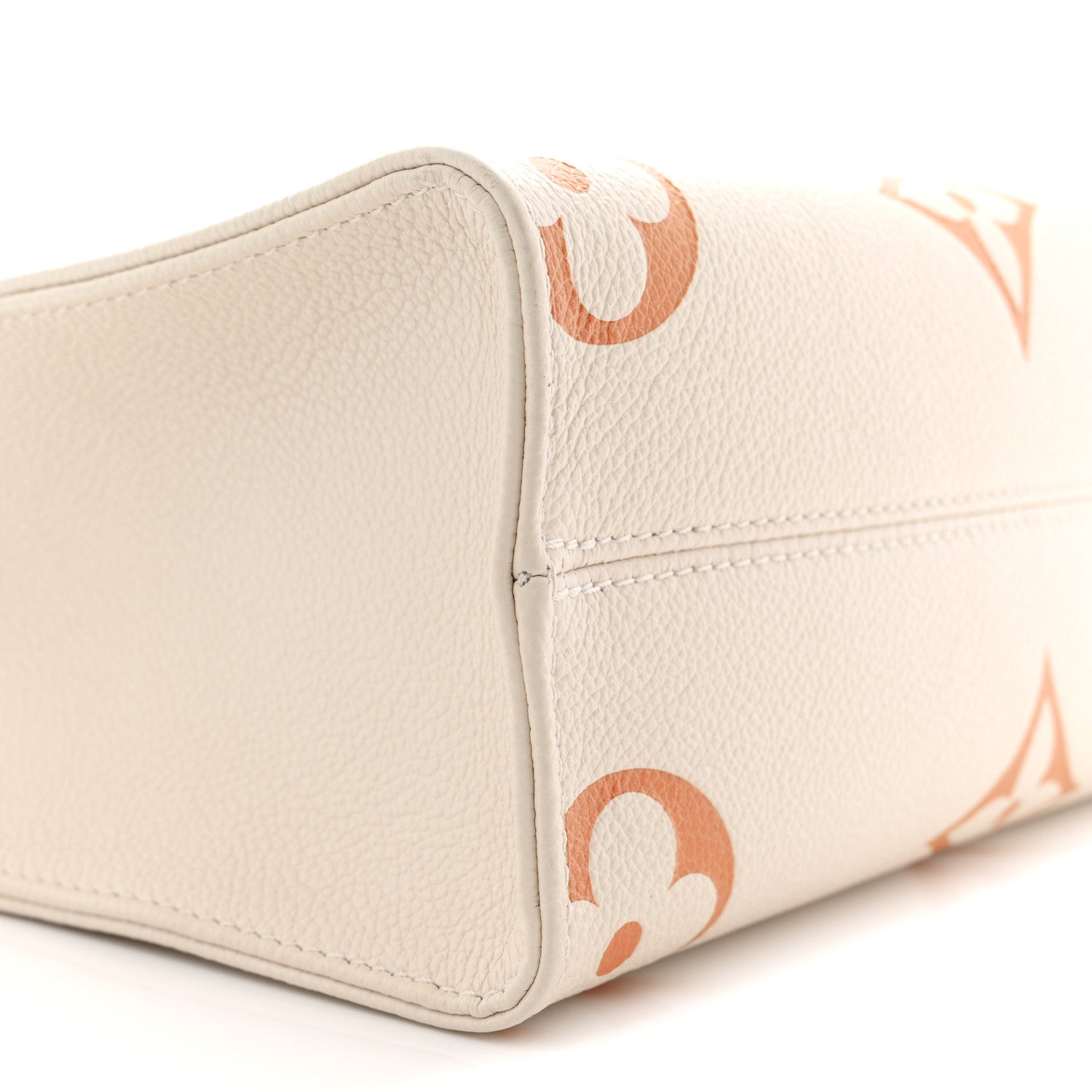 Louis Vuitton Empreinte Monogram Giant By The Pool Onthego PM Neutral Gradient 8 of 9